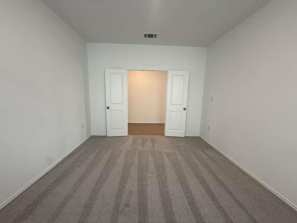 114 Brabham Loop, Hutto, TX 78634