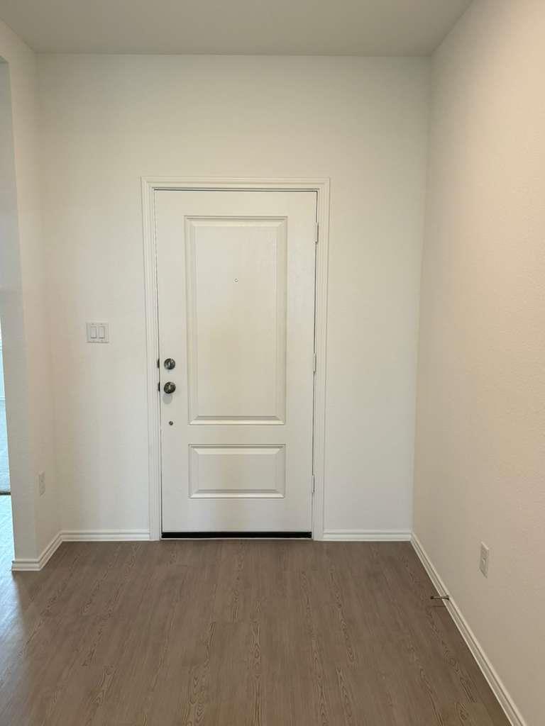 114 Brabham Loop, Hutto, TX 78634