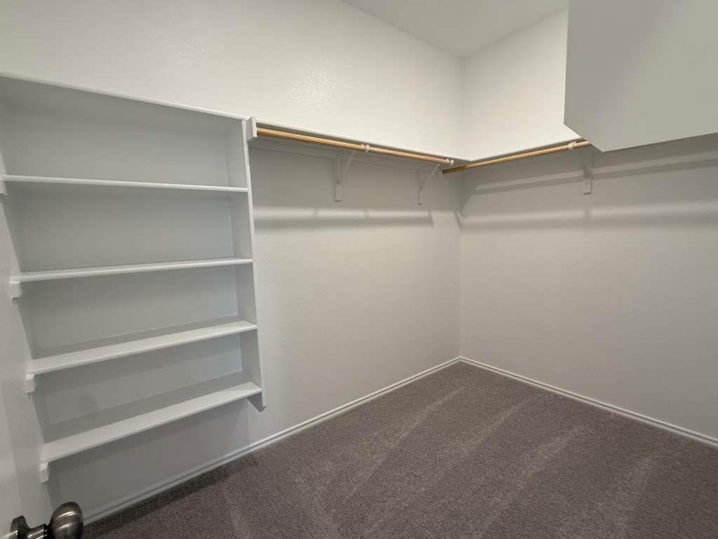 114 Brabham Loop, Hutto, TX 78634