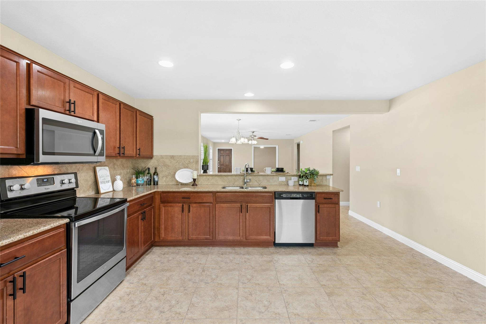 903 Salado Creek Ln, Georgetown, TX 78633