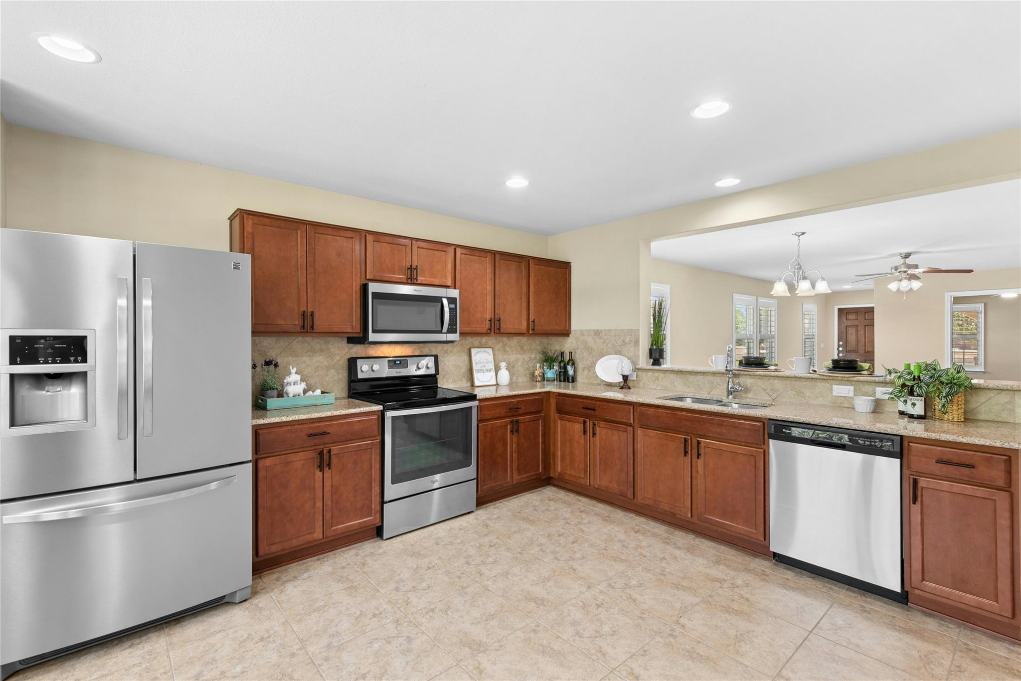 903 Salado Creek Ln, Georgetown, TX 78633