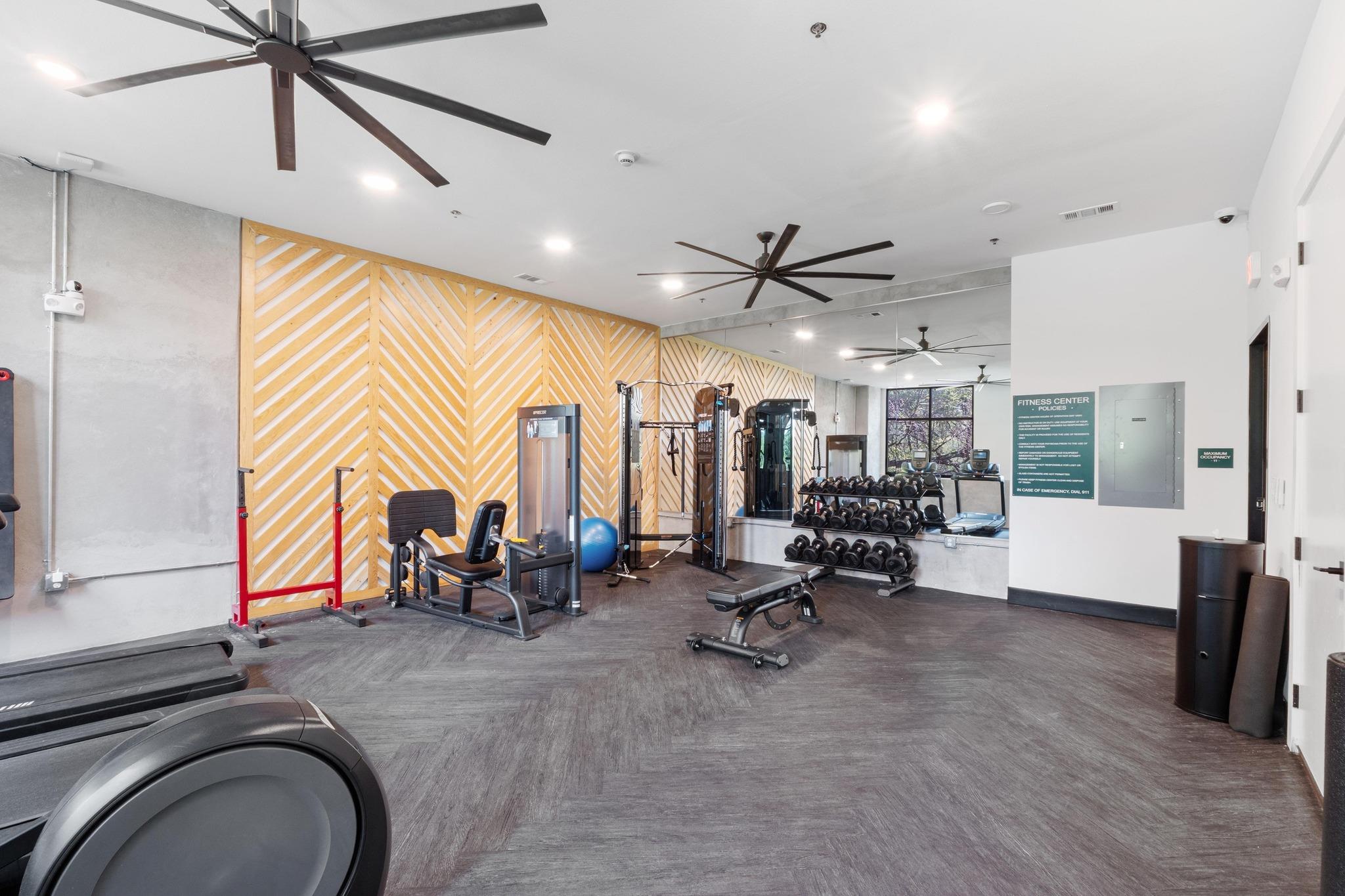 2500 Longview St # 303, Austin, TX 78705