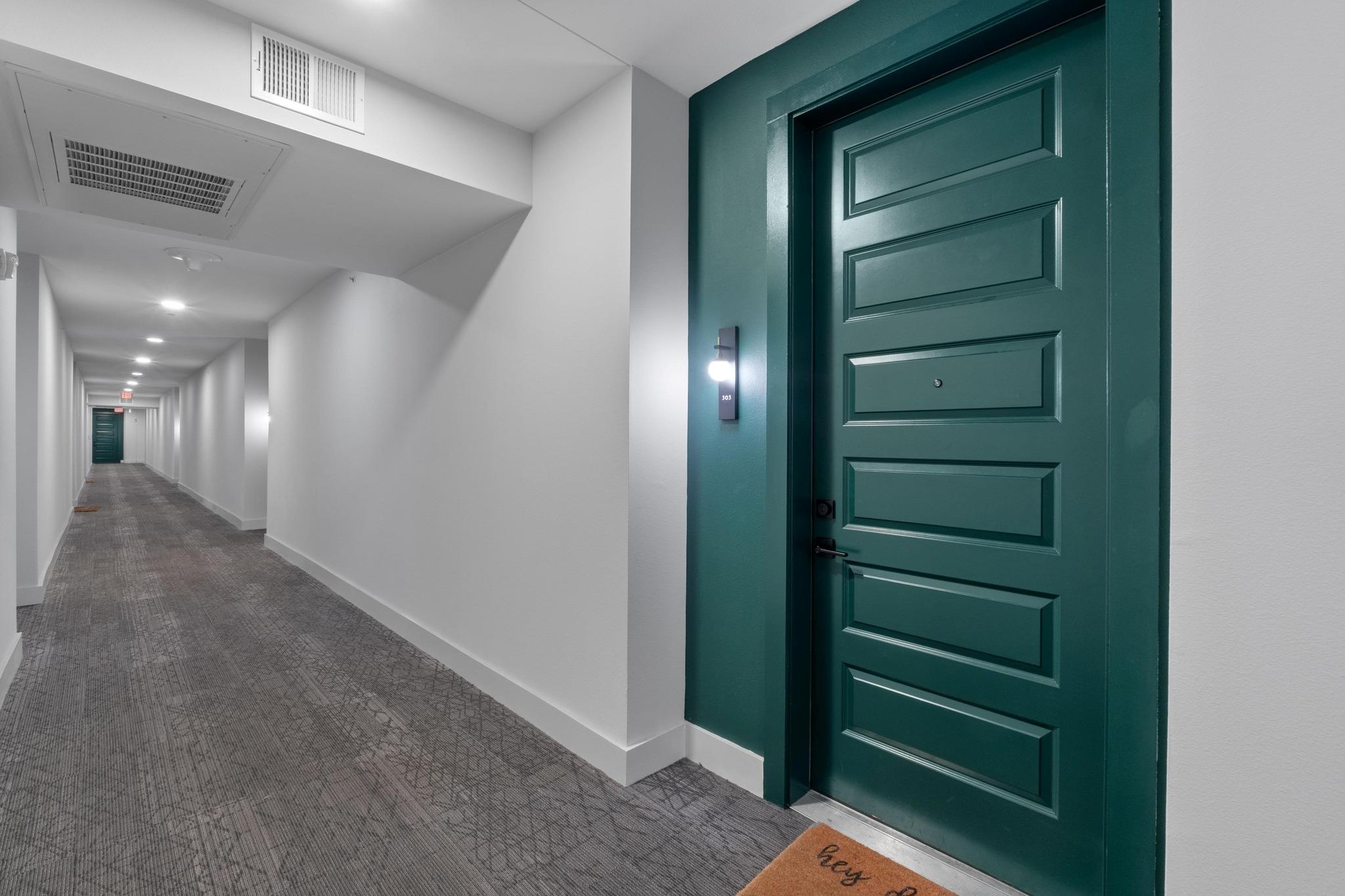2500 Longview St # 303, Austin, TX 78705