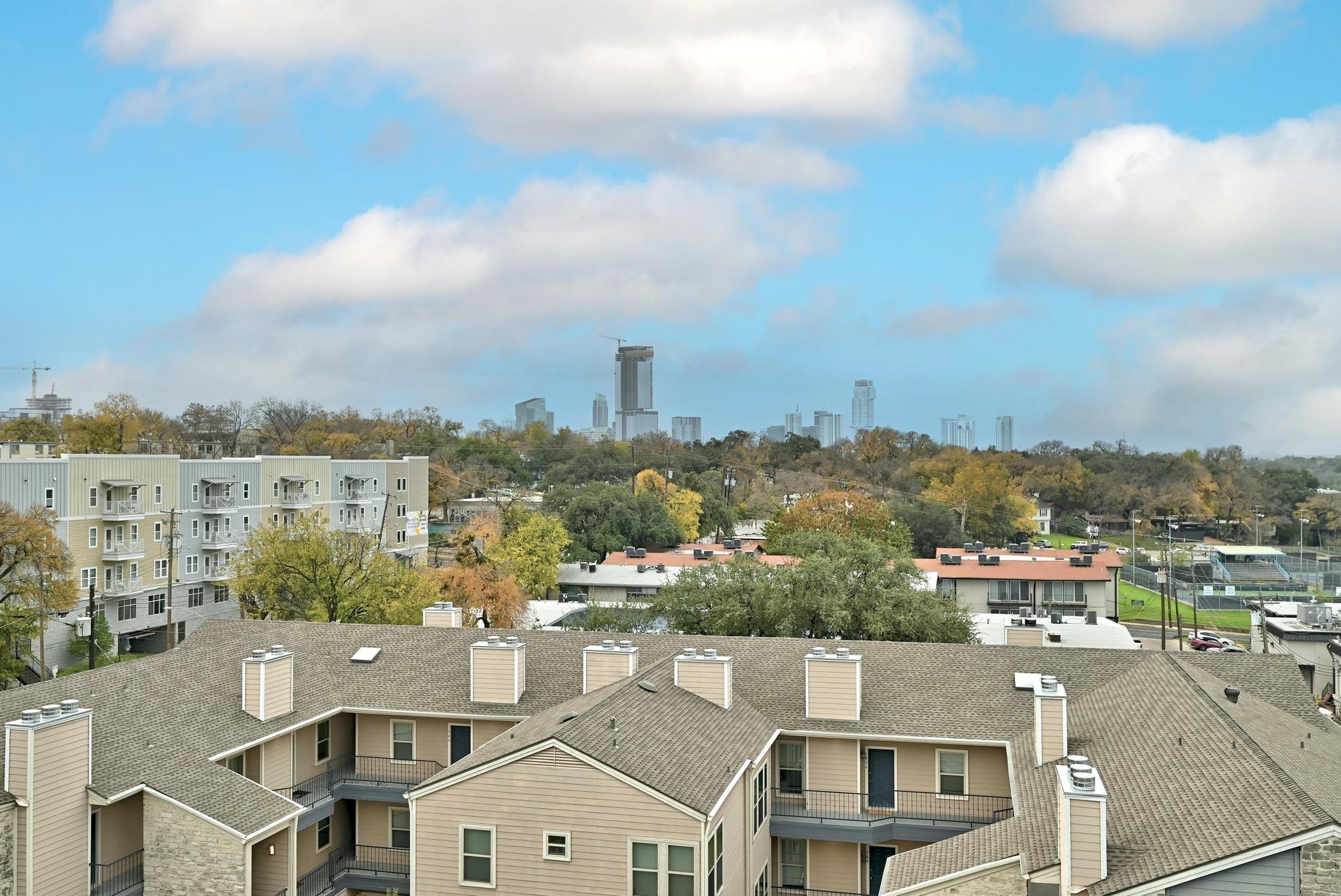2500 Longview St # 303, Austin, TX 78705