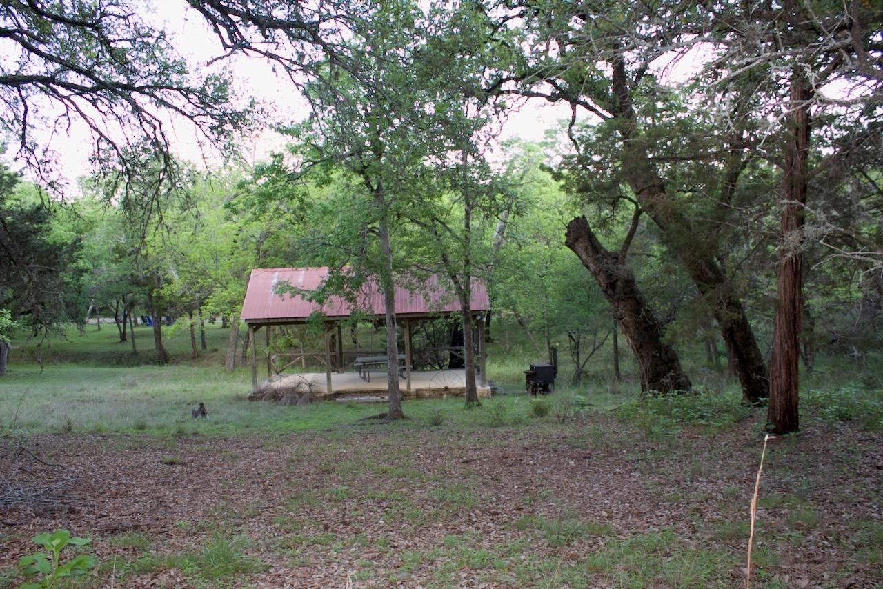 555 Hillsedge Rd, Wimberley, TX 78676
