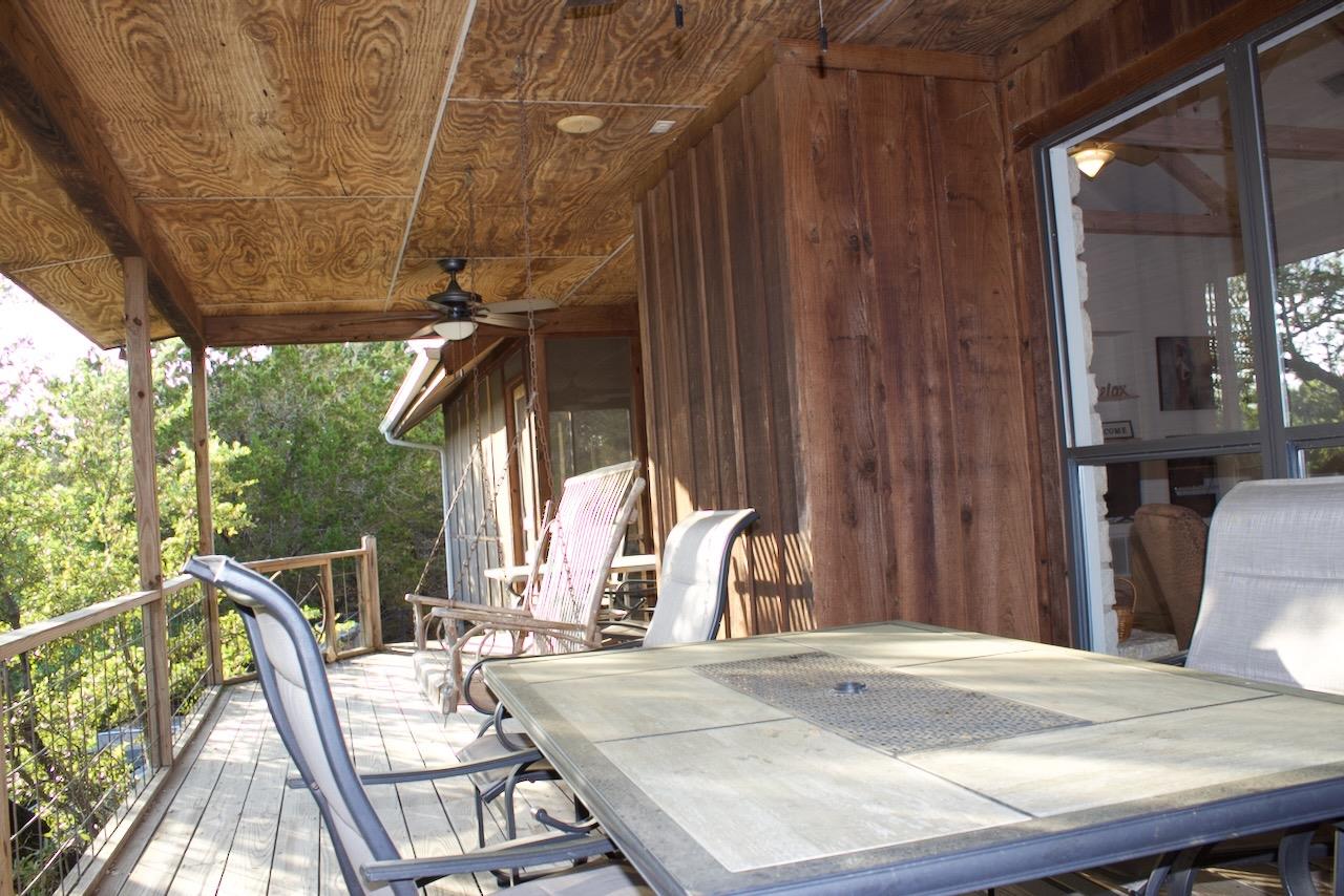 555 Hillsedge Rd, Wimberley, TX 78676