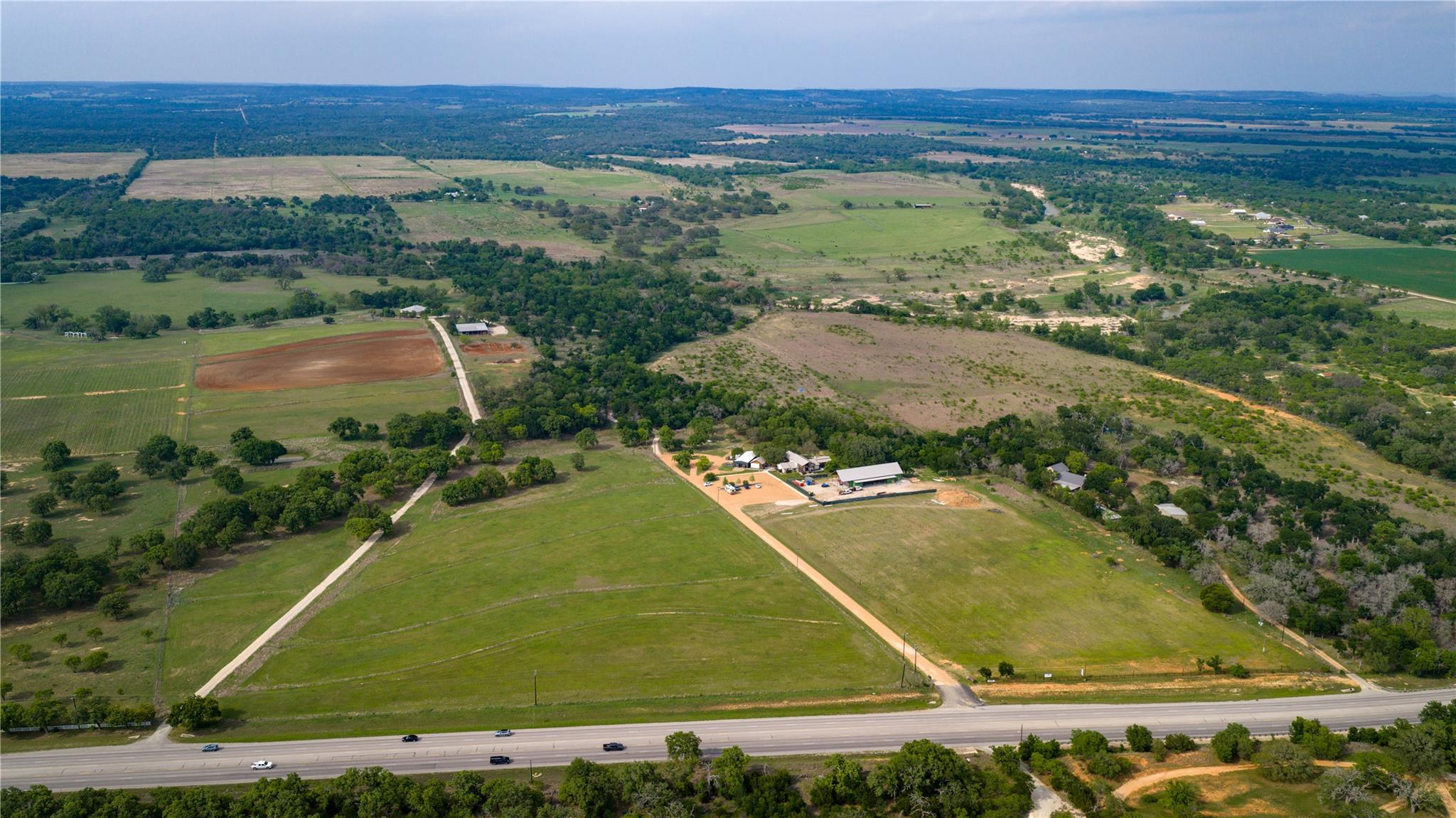 11290 E Us Highway 290, Fredericksburg, TX 78624