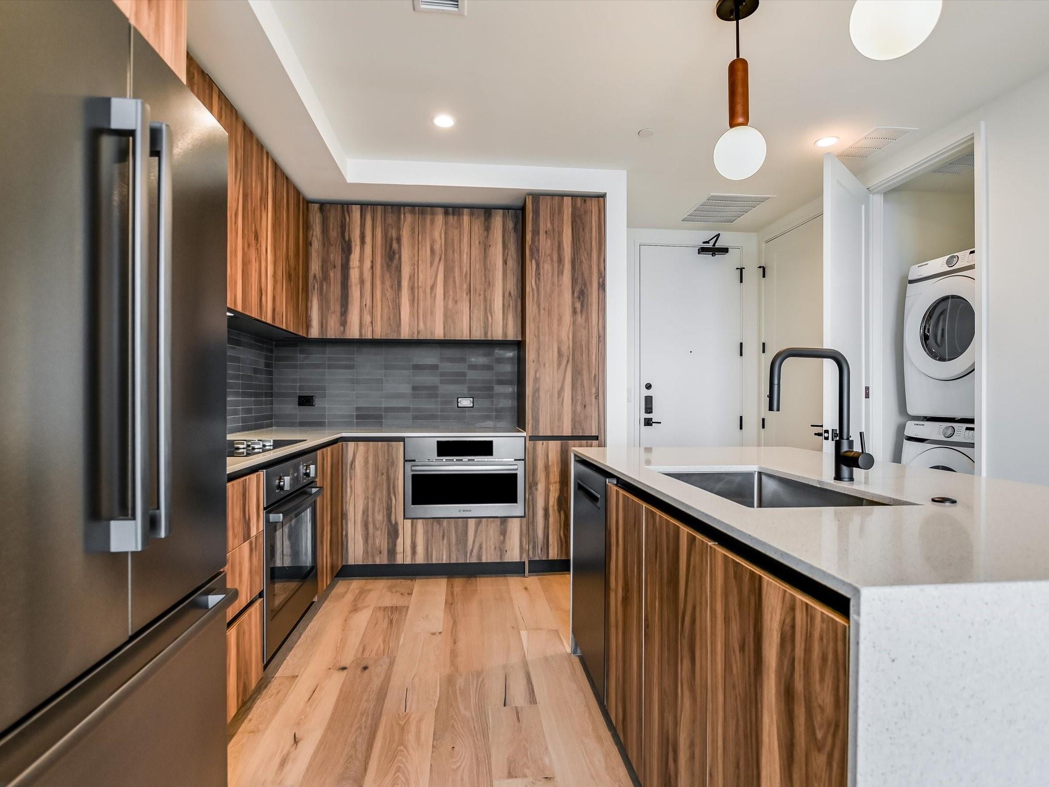 84 East Ave # 2102, Austin, TX 78701