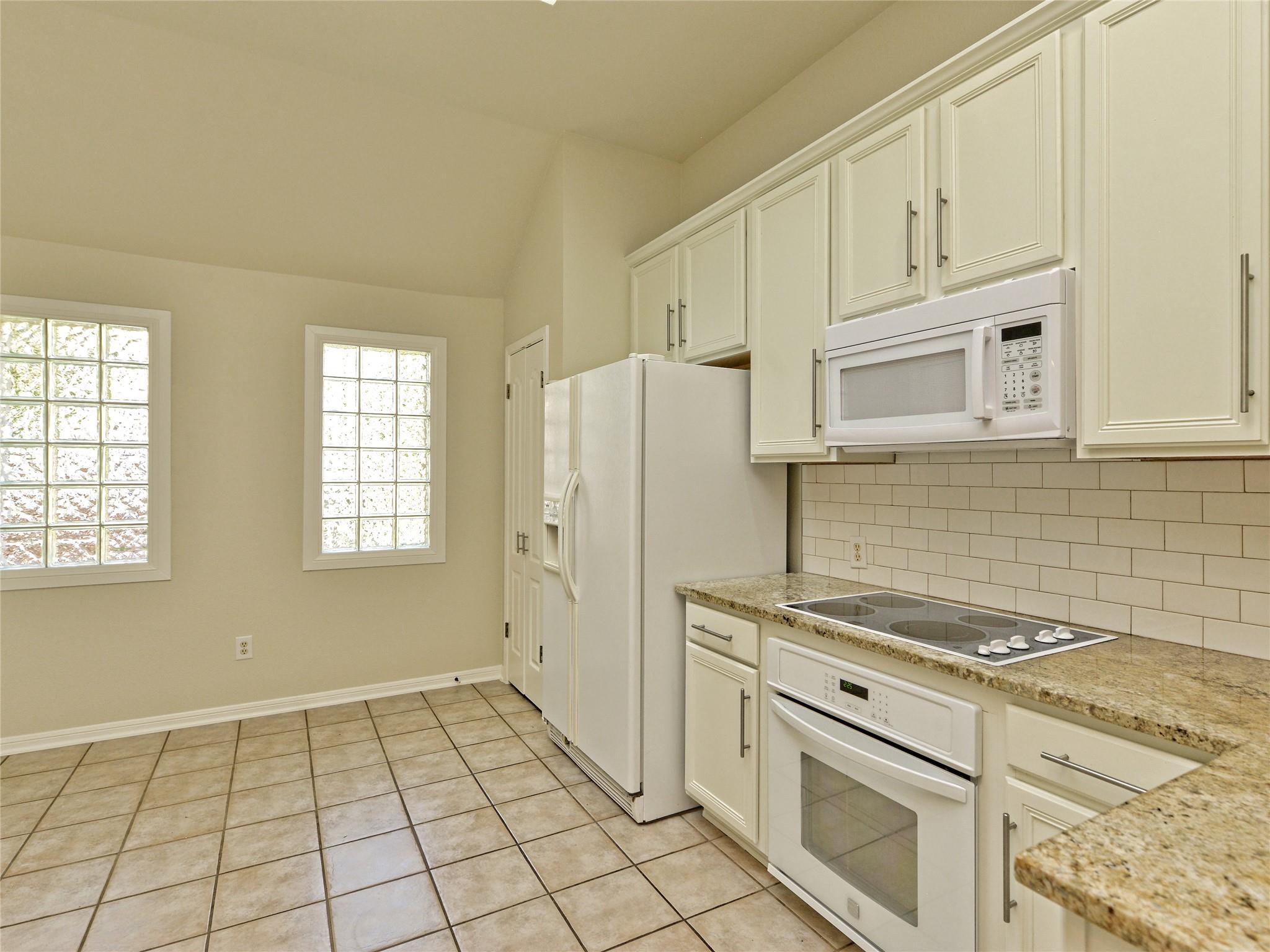 11 Troon Dr, Austin, TX 78738
