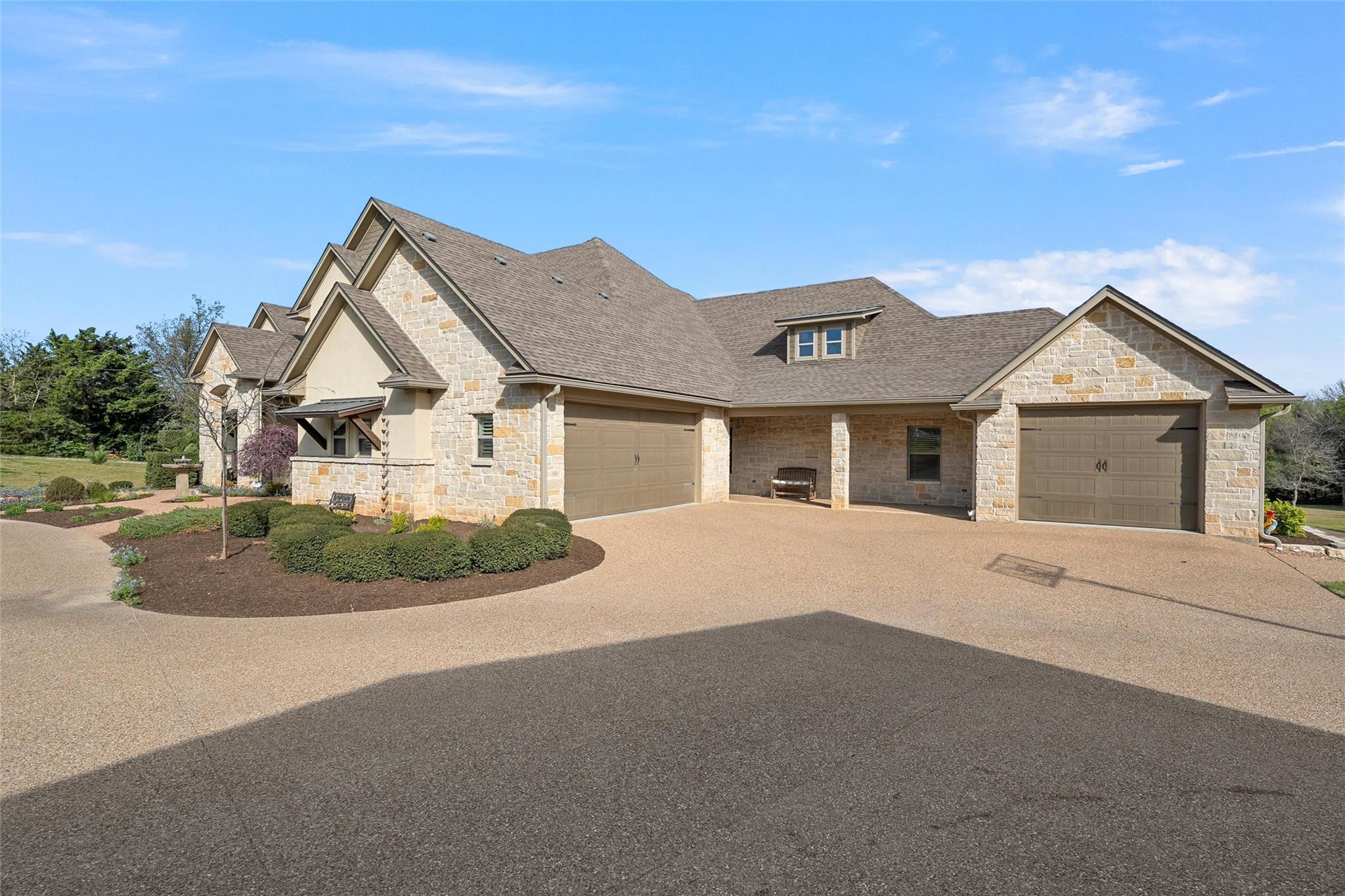 14690 Chapel Rd, Lorena, TX 76655