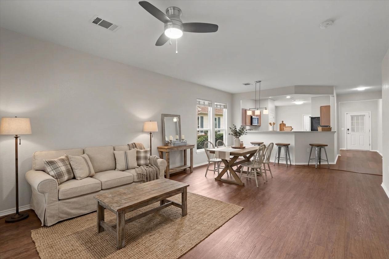 330 Portsmouth Dr, Georgetown, TX 78633