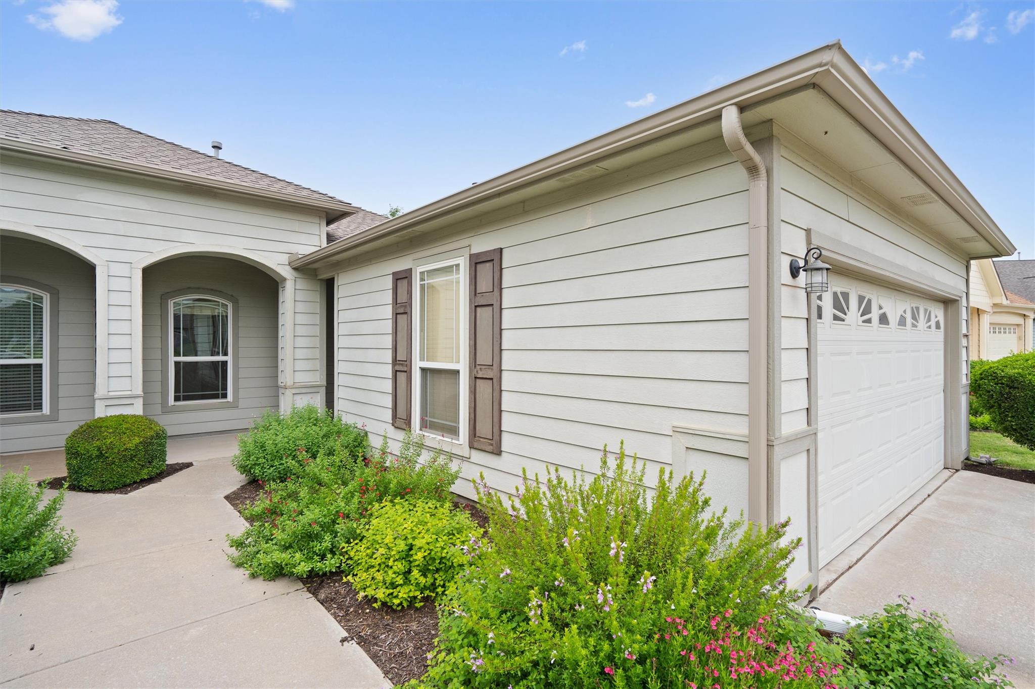 330 Portsmouth Dr, Georgetown, TX 78633