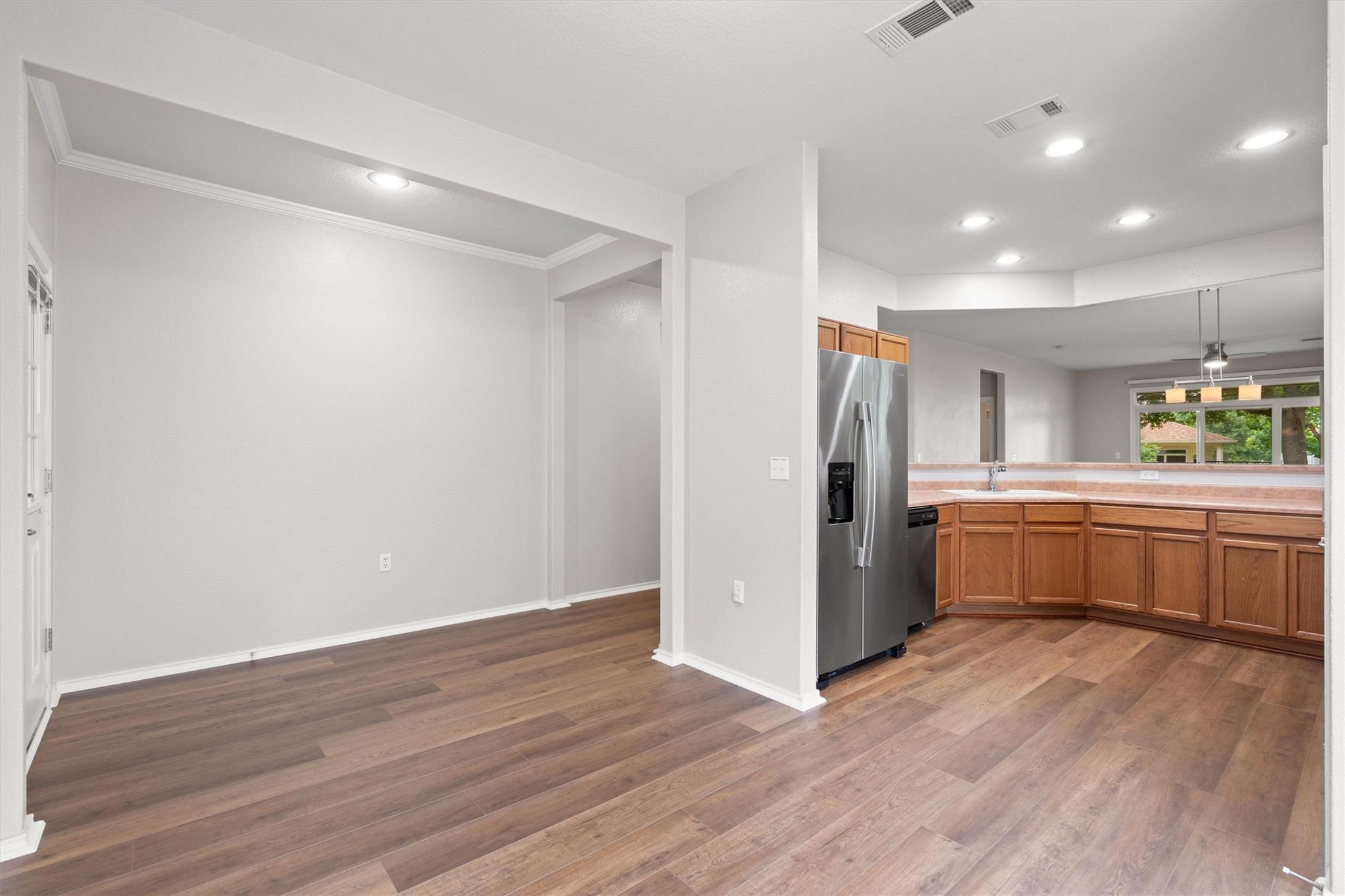 330 Portsmouth Dr, Georgetown, TX 78633