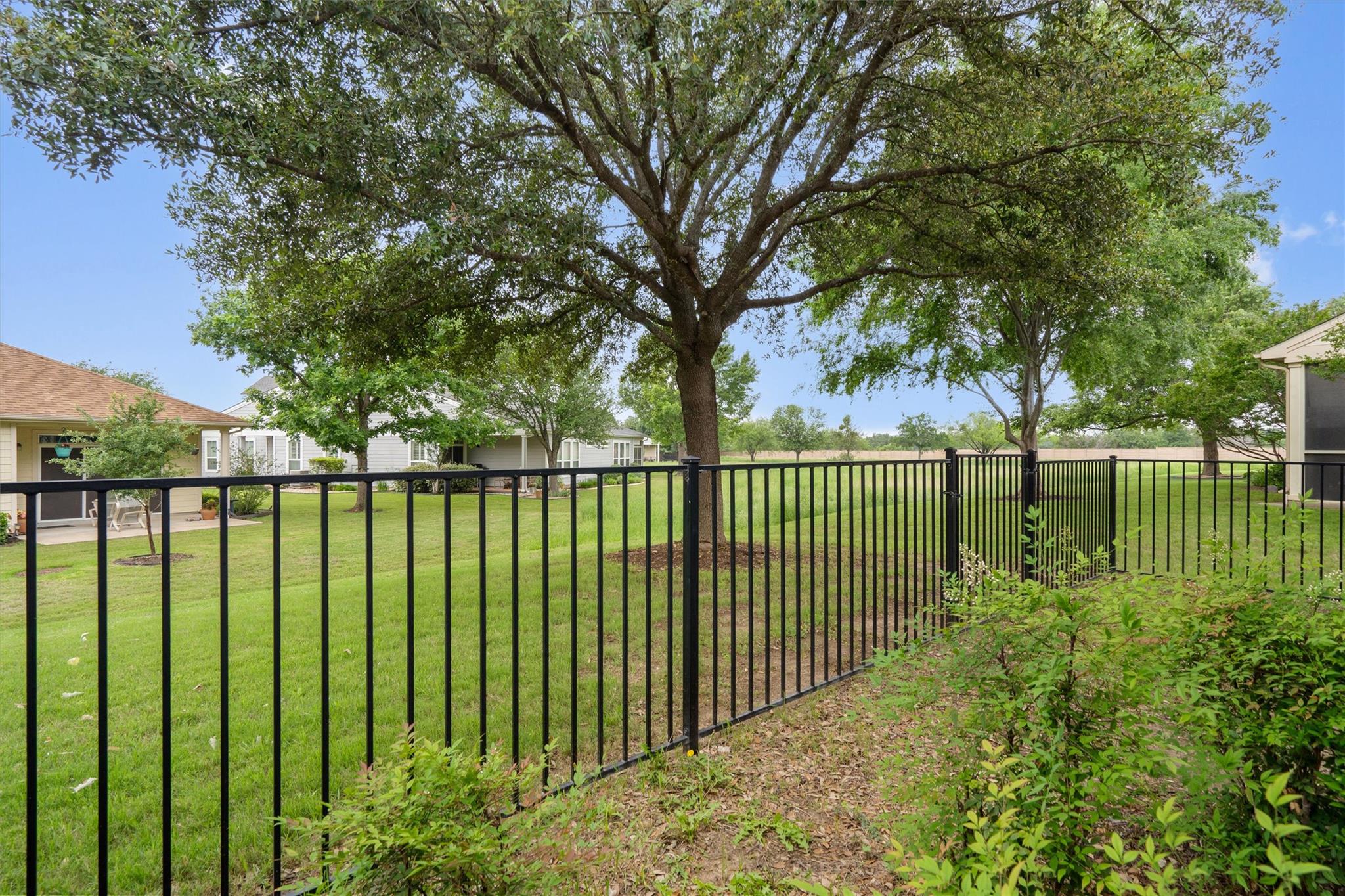 330 Portsmouth Dr, Georgetown, TX 78633