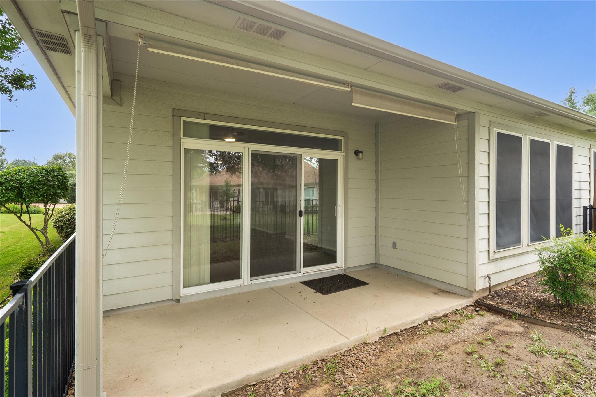 330 Portsmouth Dr, Georgetown, TX 78633