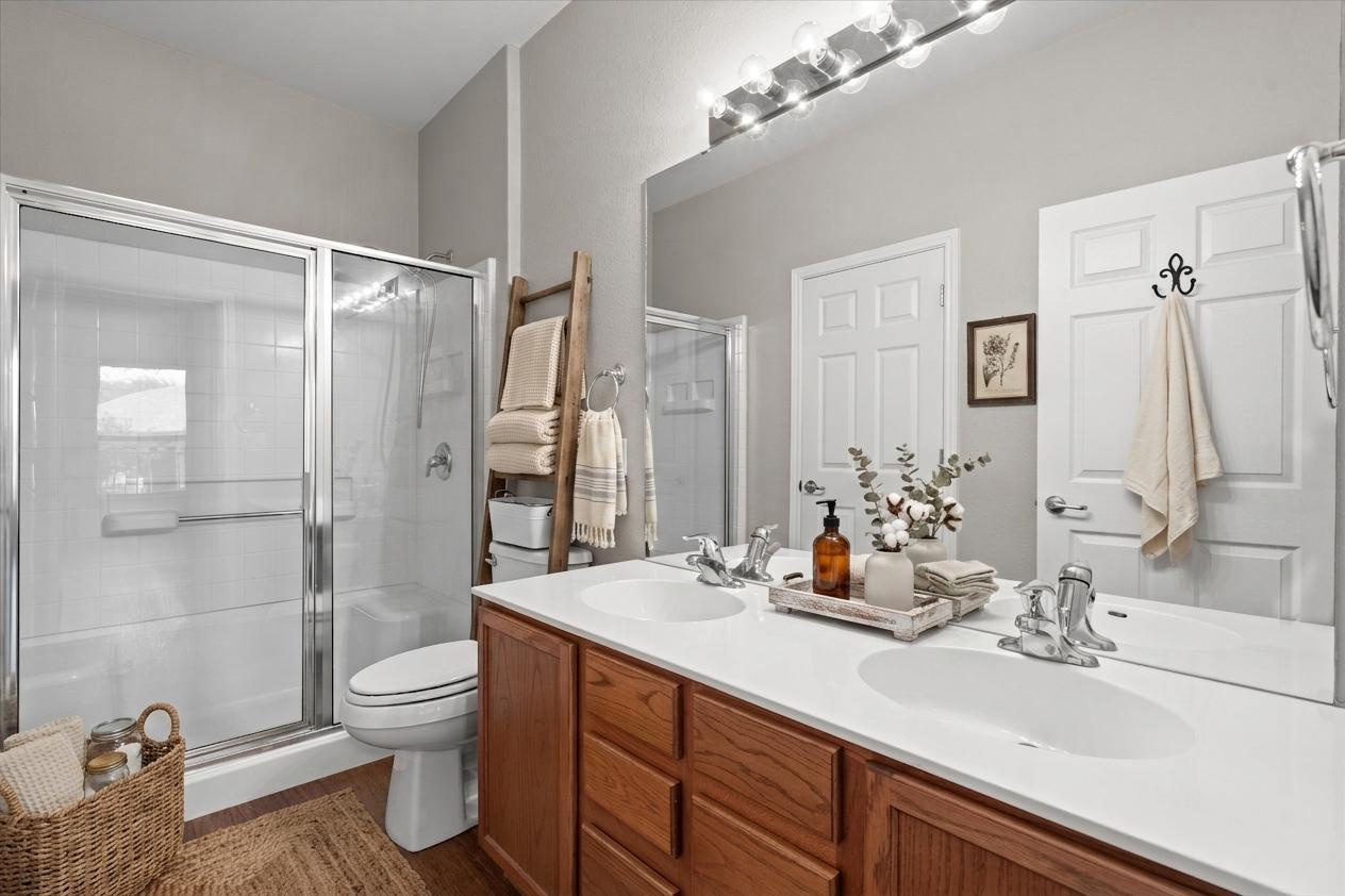 330 Portsmouth Dr, Georgetown, TX 78633