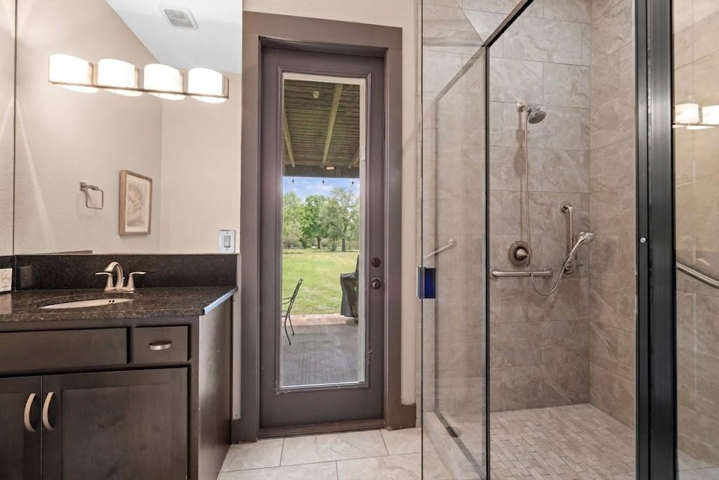 3696 County Road 207, Liberty Hill, TX 78642