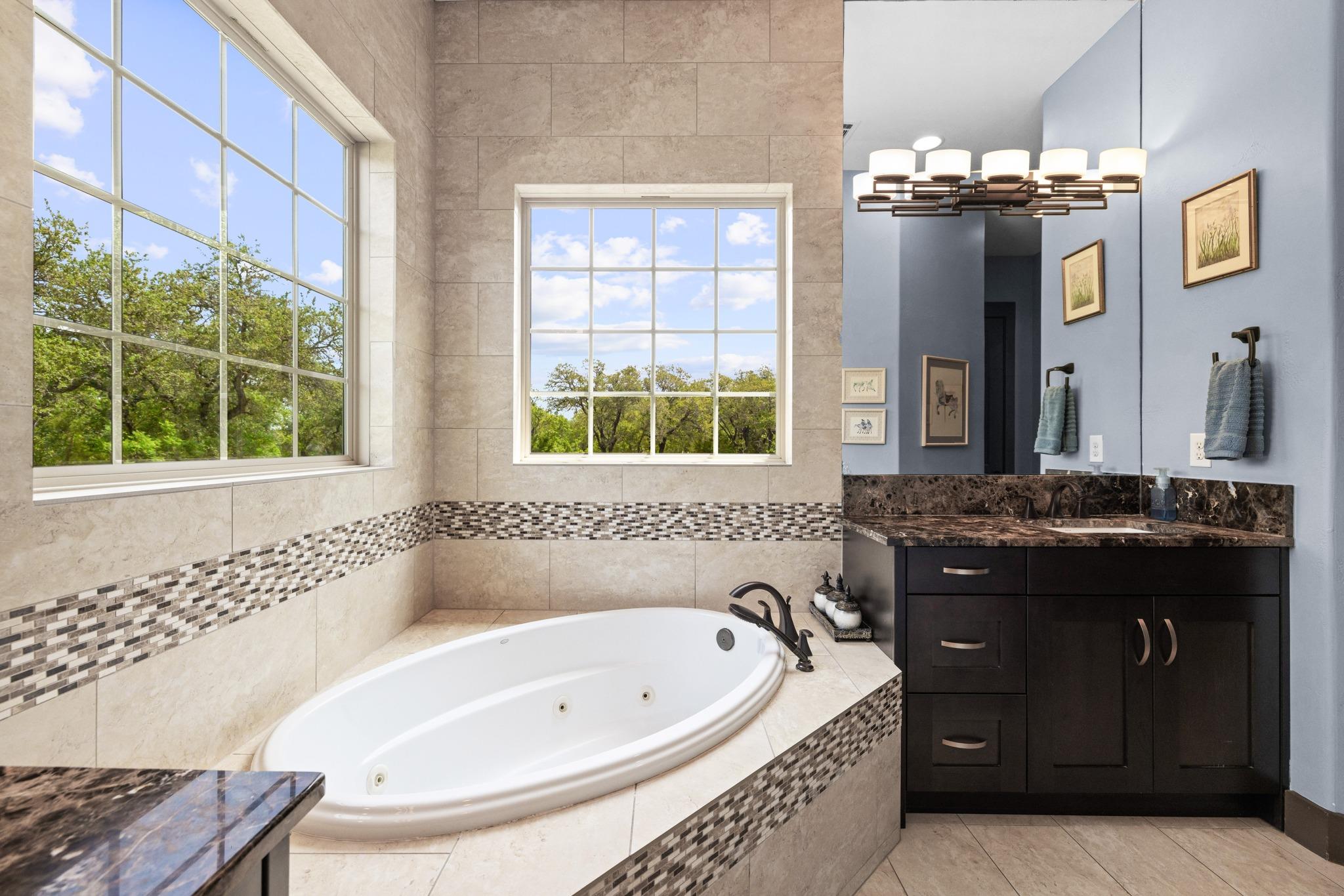 3696 County Road 207, Liberty Hill, TX 78642
