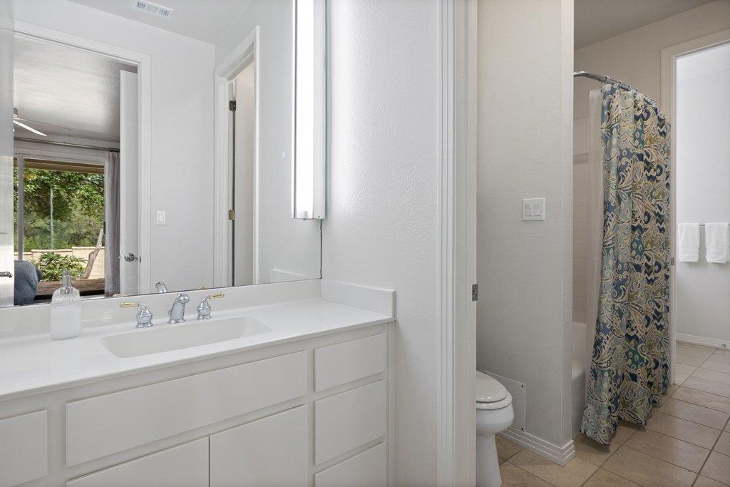 109 Double Eagle Dr # 109, Austin, TX 78738