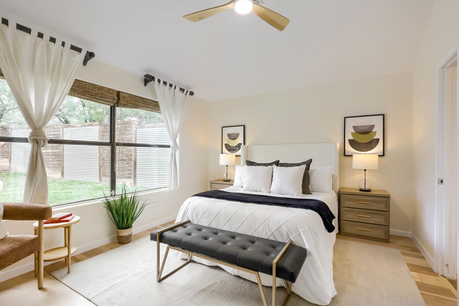 10213 Thomas Ln, Dripping Springs, TX 78620