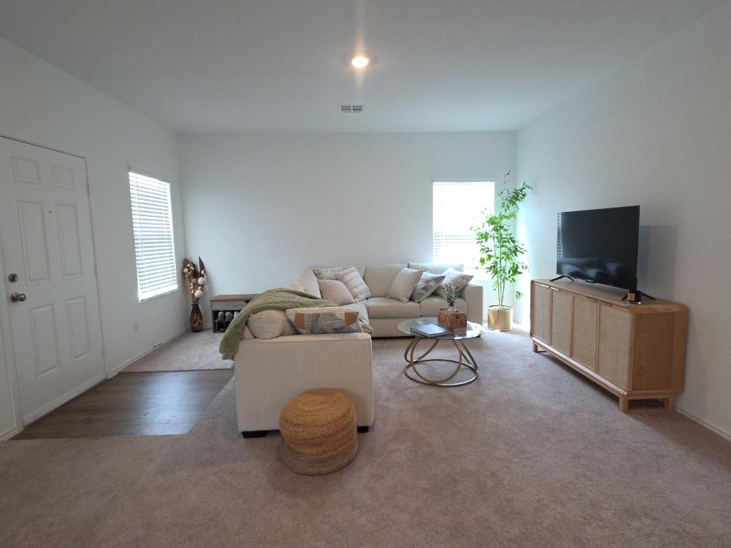 1232 Cattail Ln, Bastrop, TX 78602