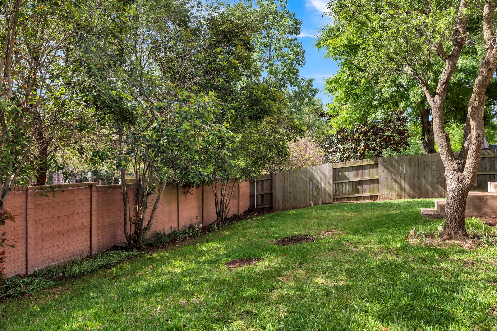 5700 Lomita Verde Cir, Austin, TX 78749