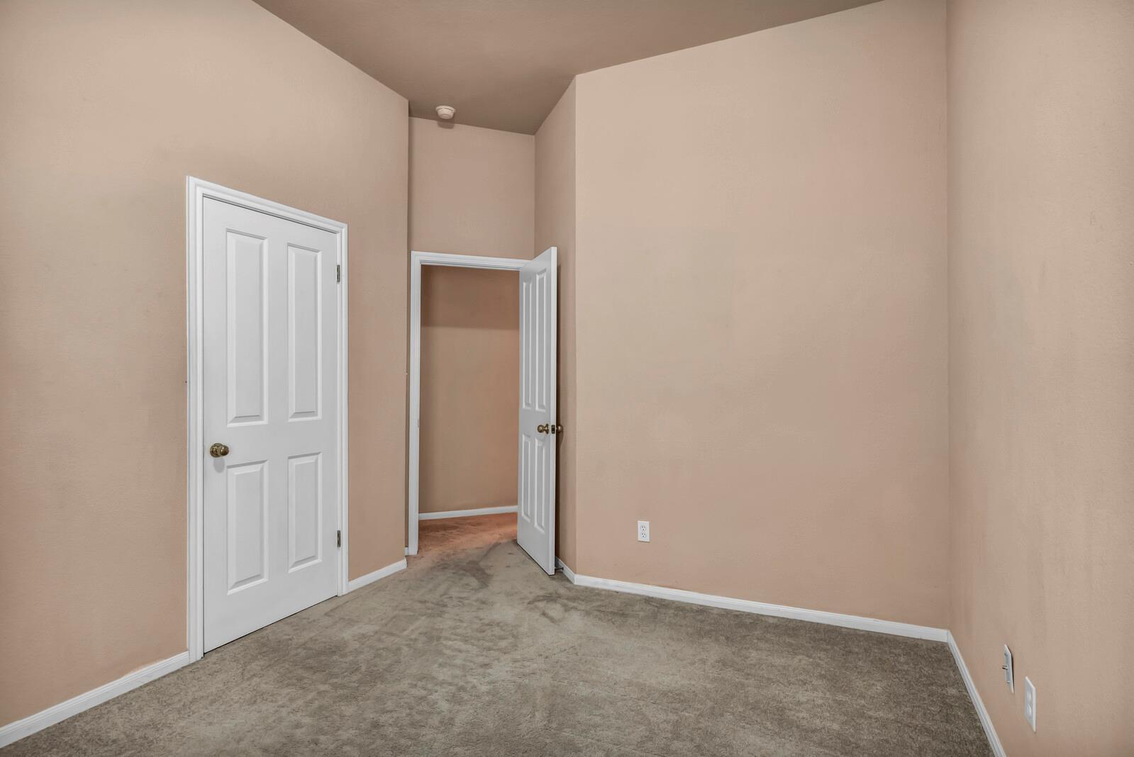 5700 Lomita Verde Cir, Austin, TX 78749