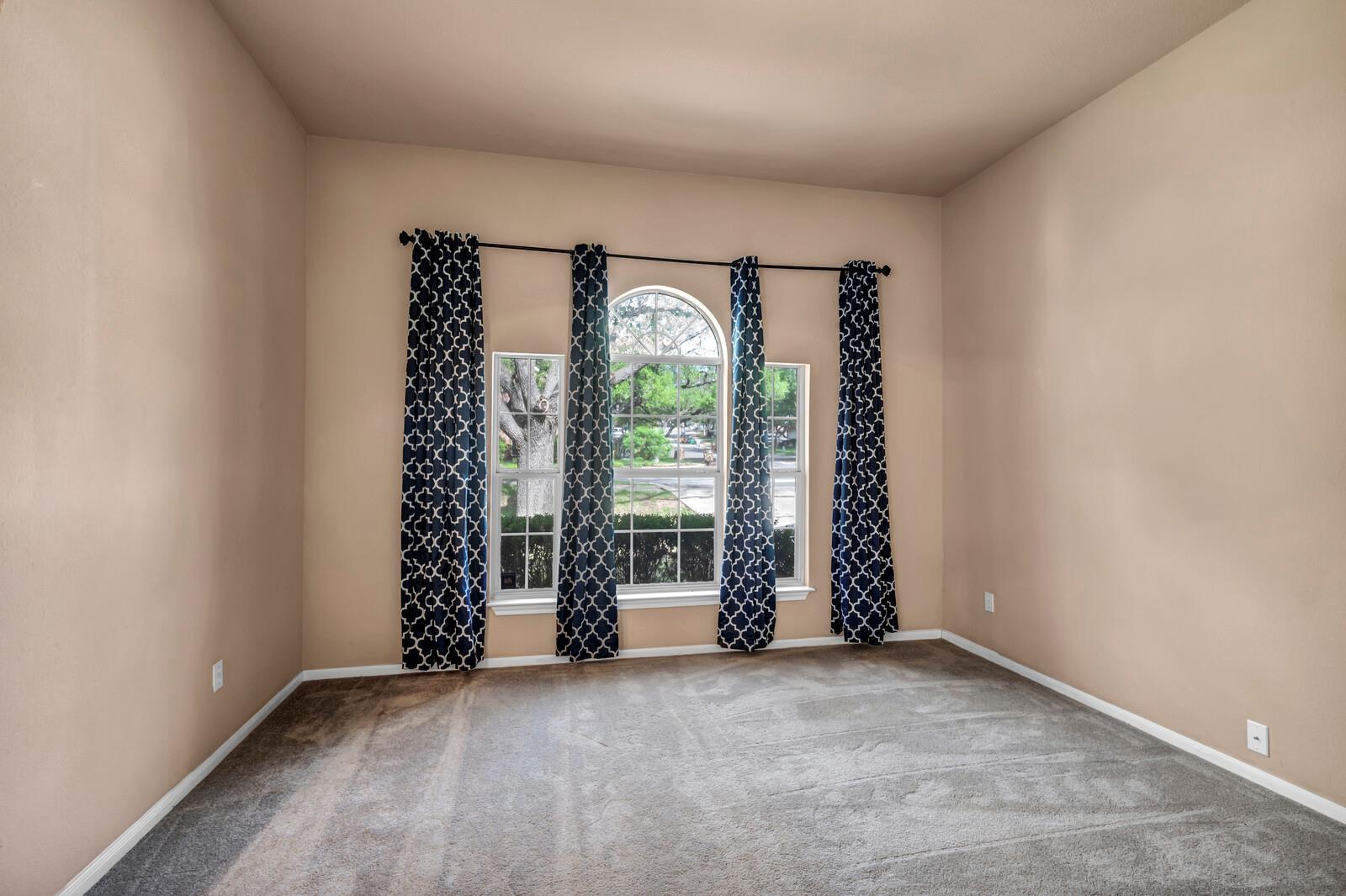 5700 Lomita Verde Cir, Austin, TX 78749