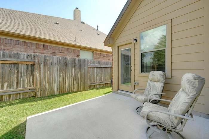 452 Monahans Dr, Georgetown, TX 78628