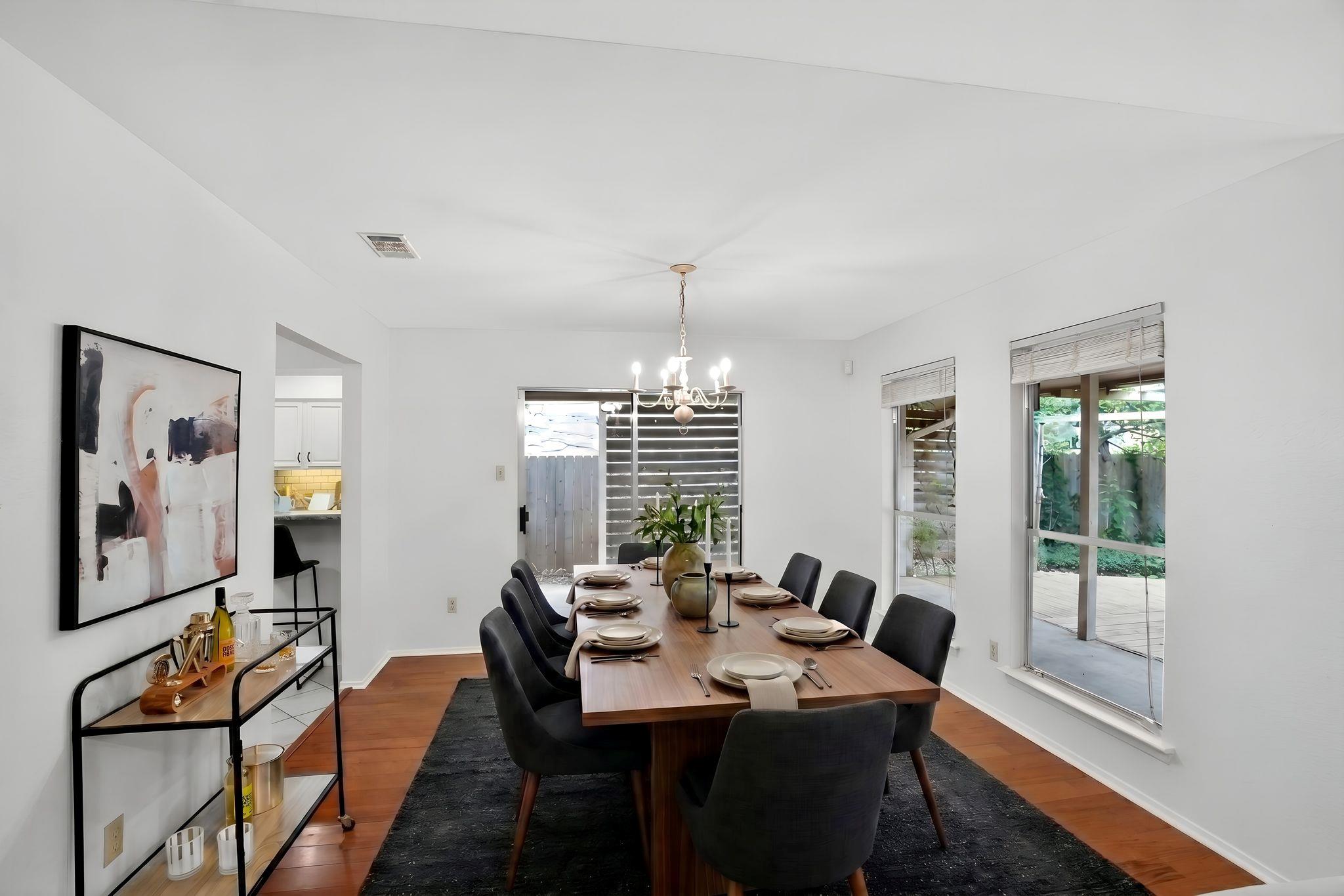 5302 Wolf Run, Austin, TX 78749