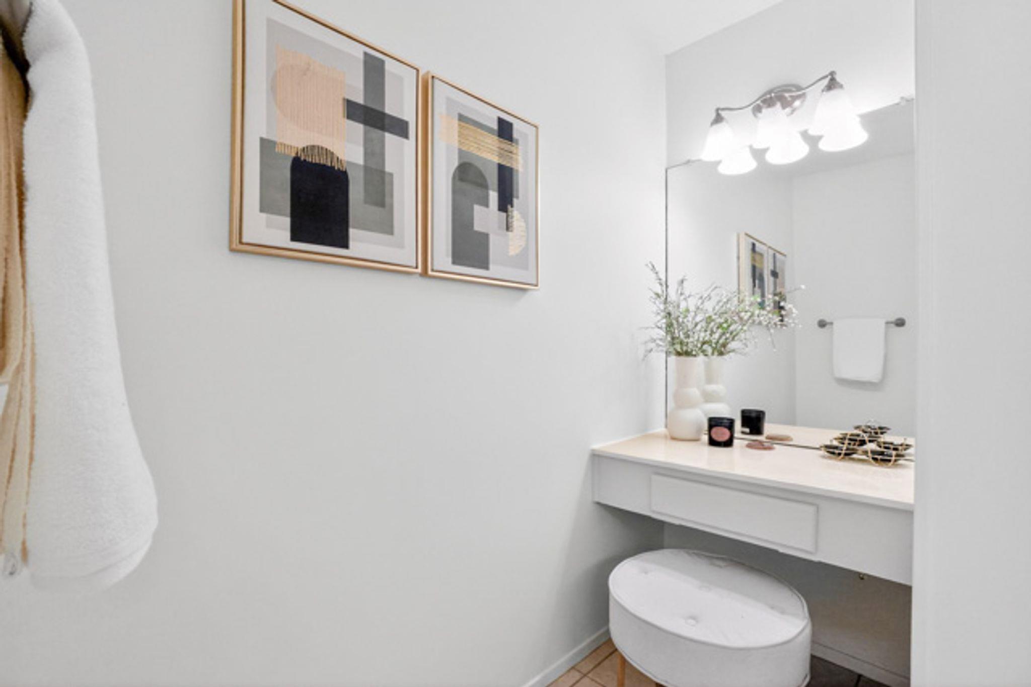 5302 Wolf Run, Austin, TX 78749