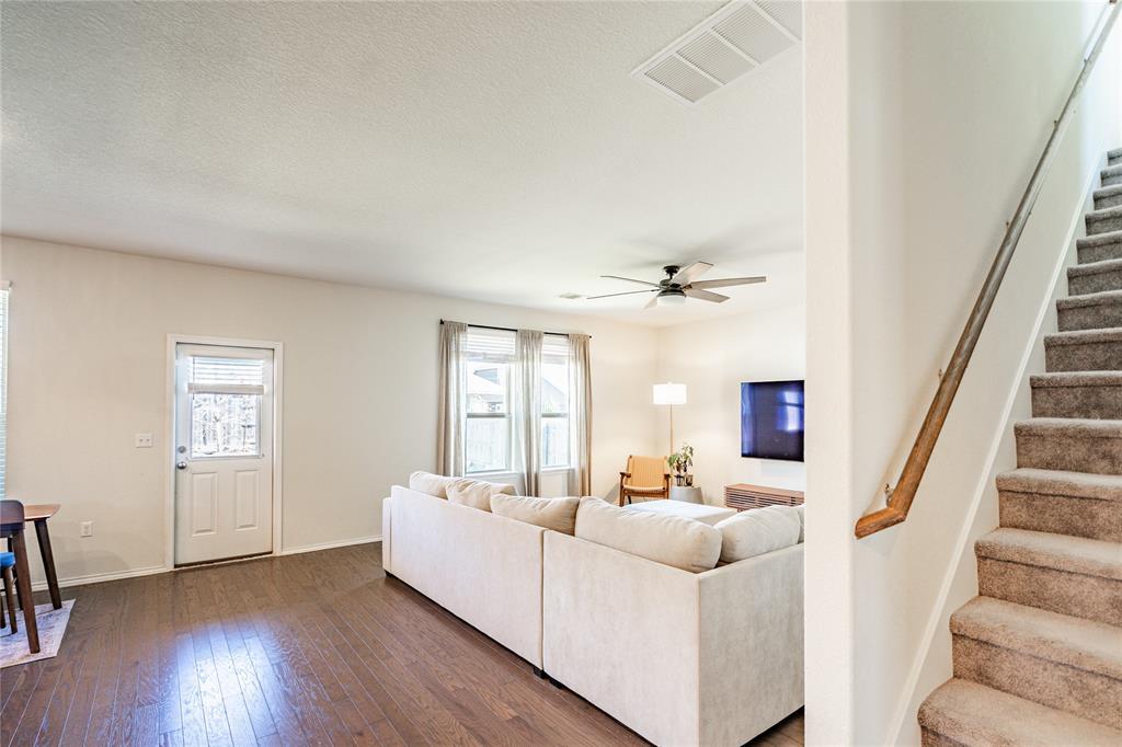 547 Saturnia Dr, Georgetown, TX 78628