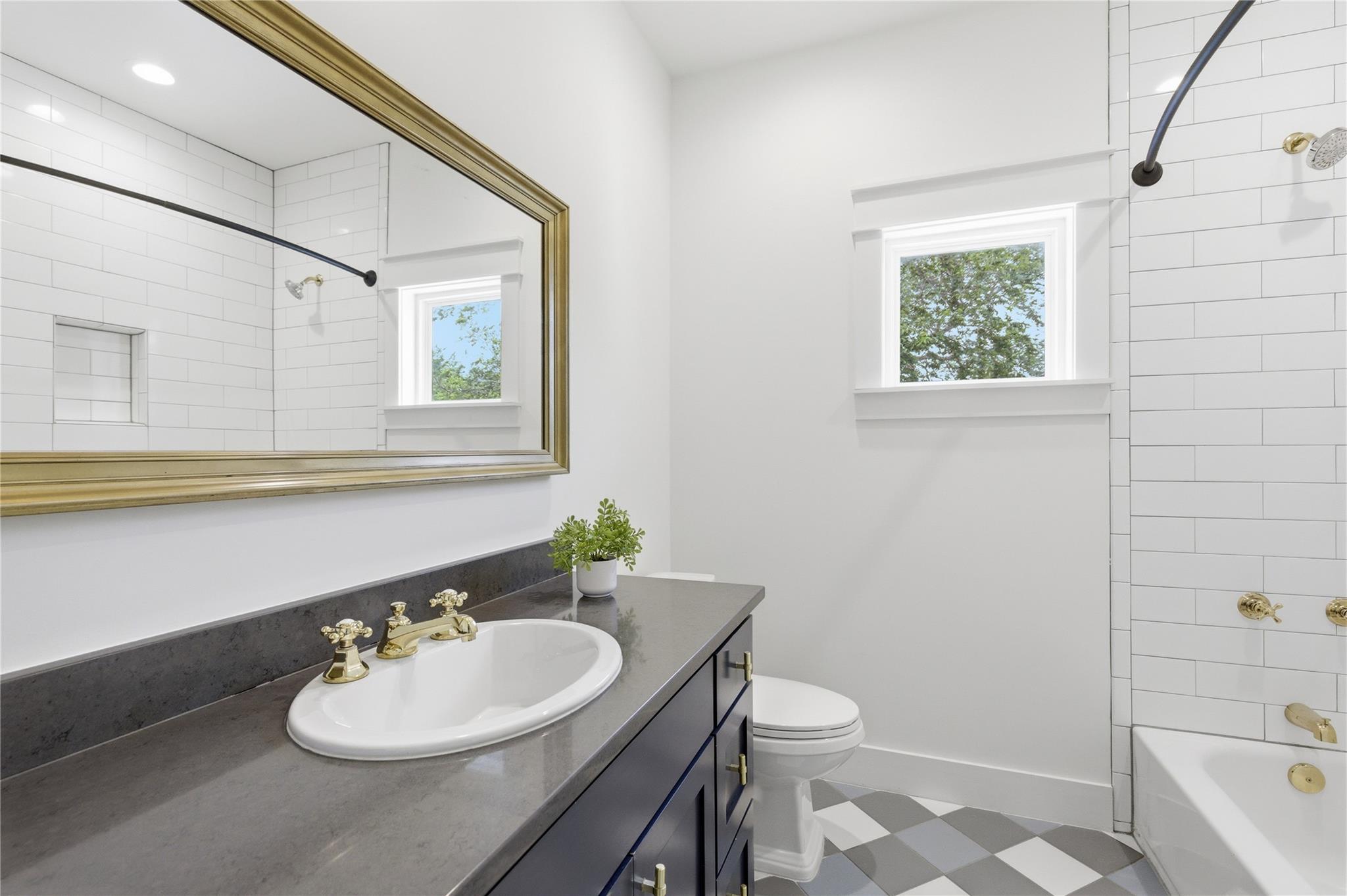 1309 Cedar Ave # A, Austin, TX 78702