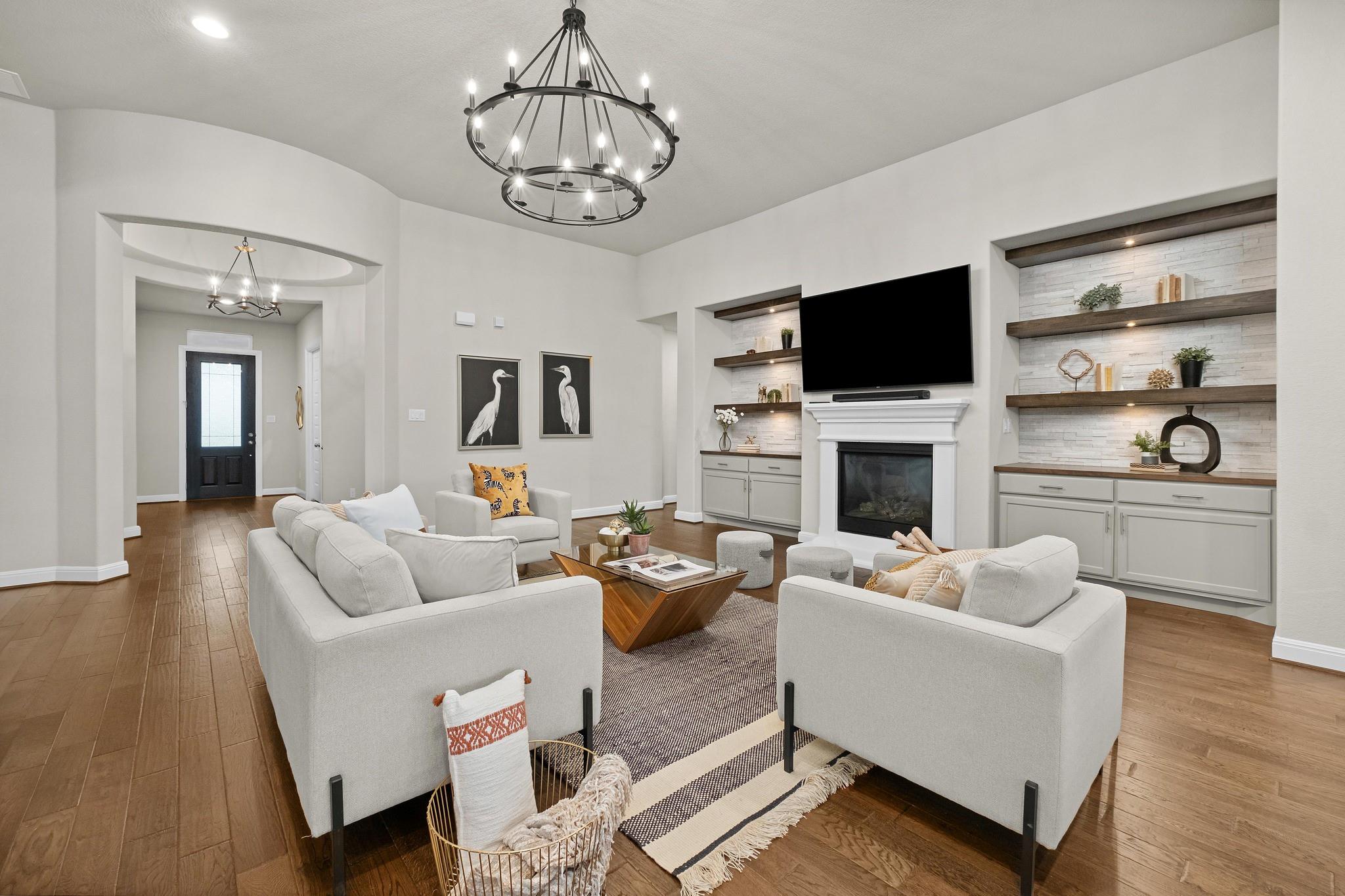 305 Milano Dr, Liberty Hill, TX 78642