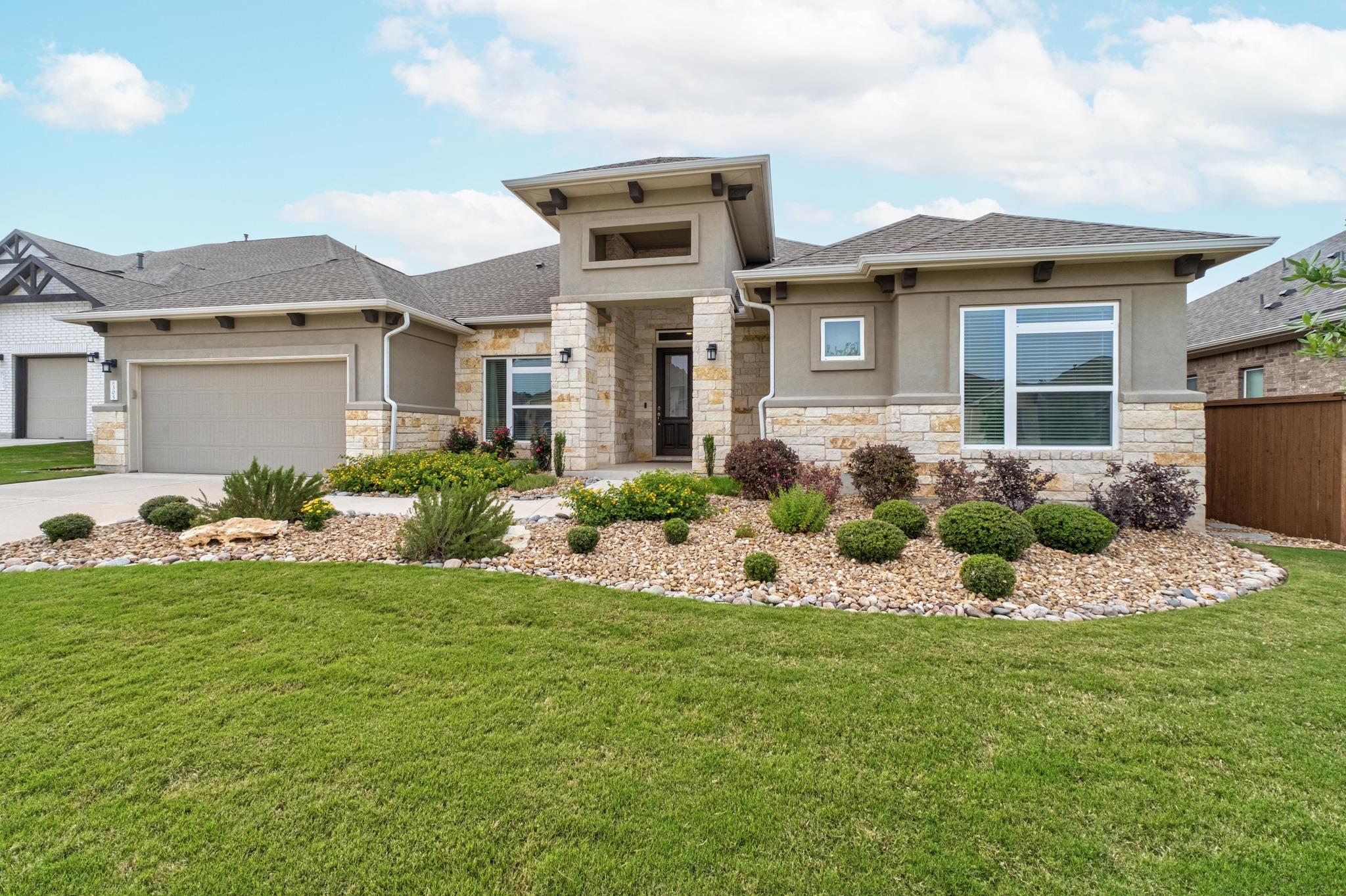 305 Milano Dr, Liberty Hill, TX 78642