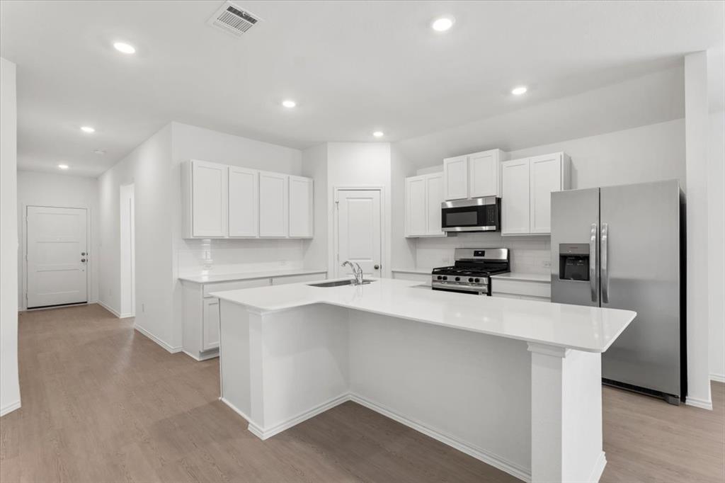 216 Herald Dr, Hutto, TX 78634