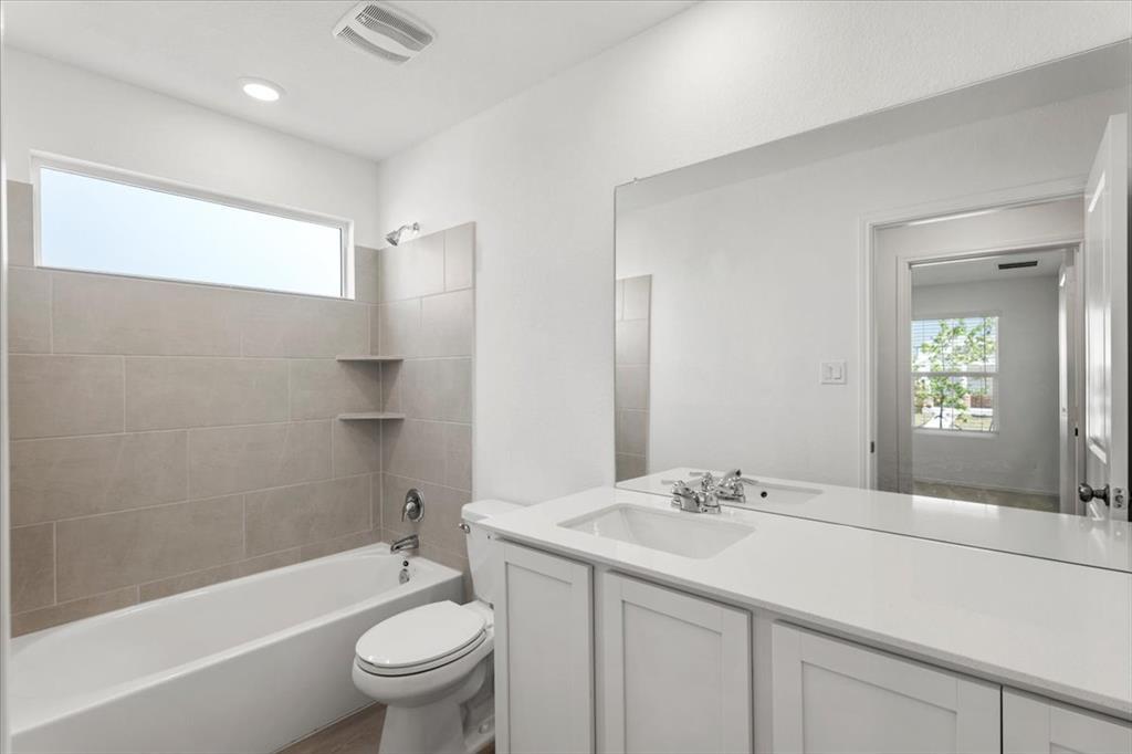 216 Herald Dr, Hutto, TX 78634