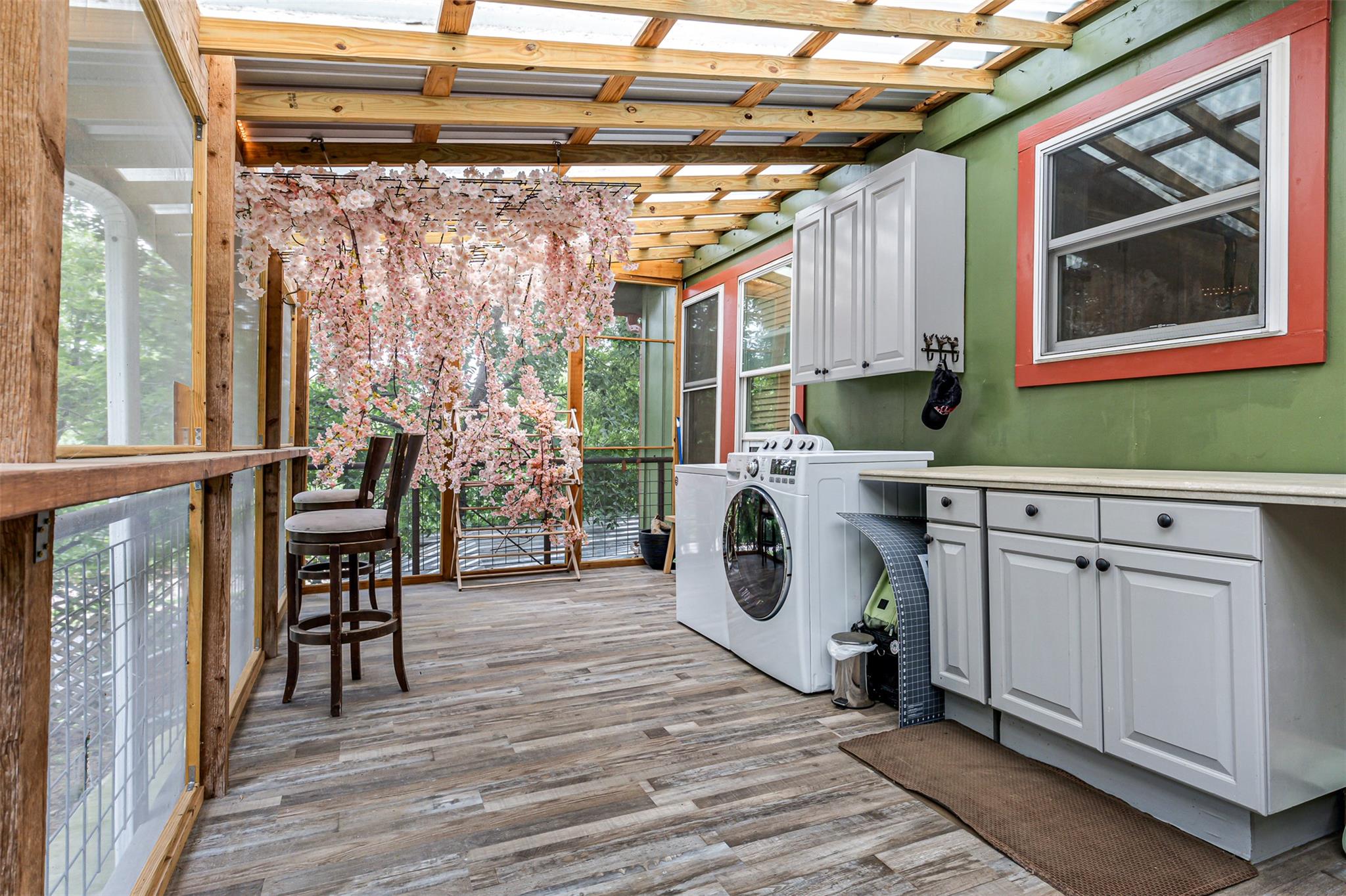 2512 E 10th St, Austin, TX 78702