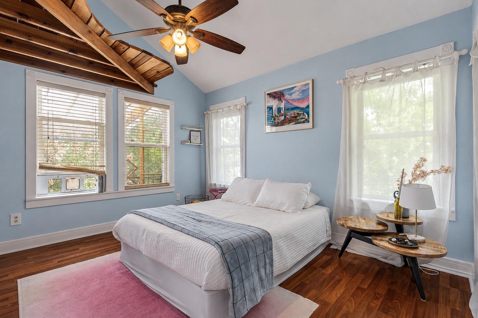 2512 E 10th St, Austin, TX 78702