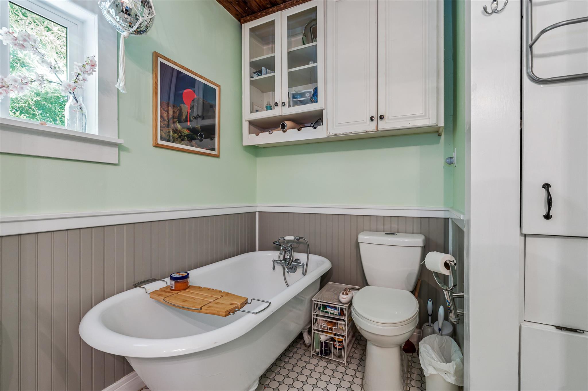2512 E 10th St, Austin, TX 78702