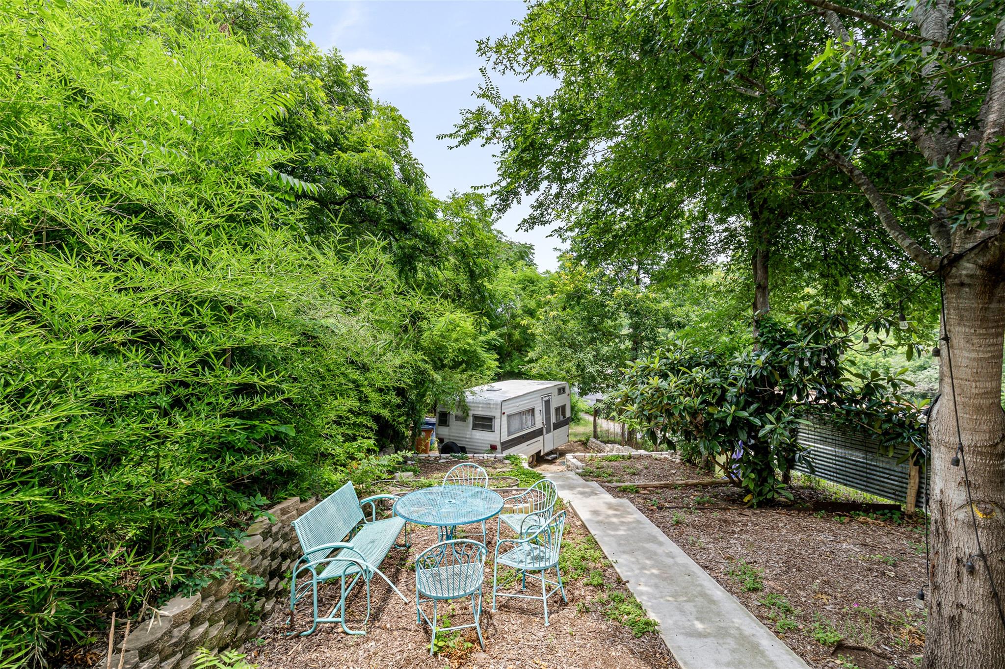 2512 E 10th St, Austin, TX 78702