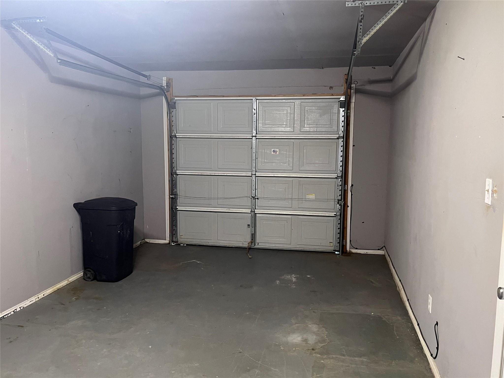 4 Hollywood Dr, Lampasas, TX 76550