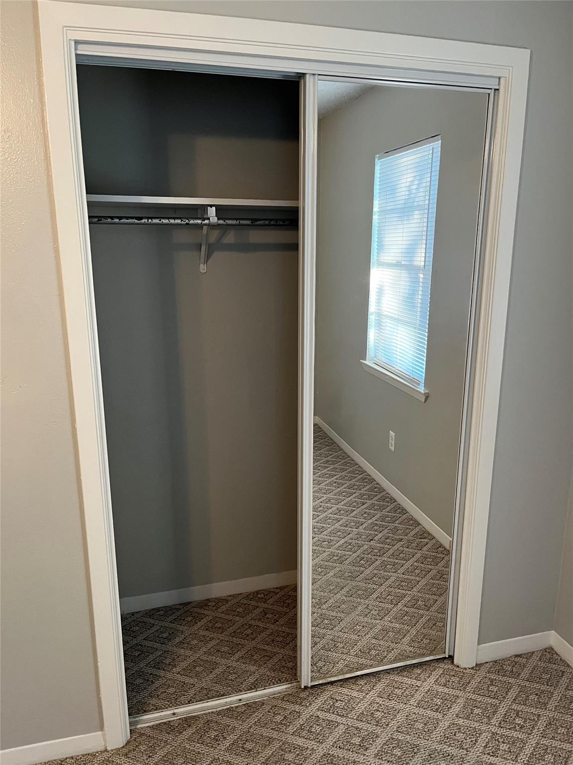 4 Hollywood Dr, Lampasas, TX 76550