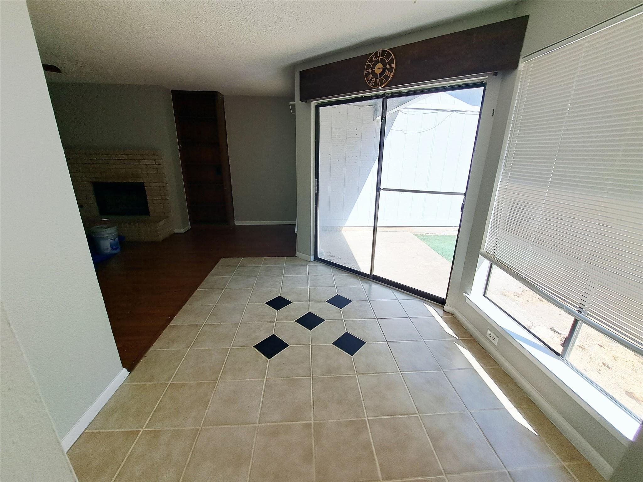 9009 SANGER Dr # B, Austin, TX 78748