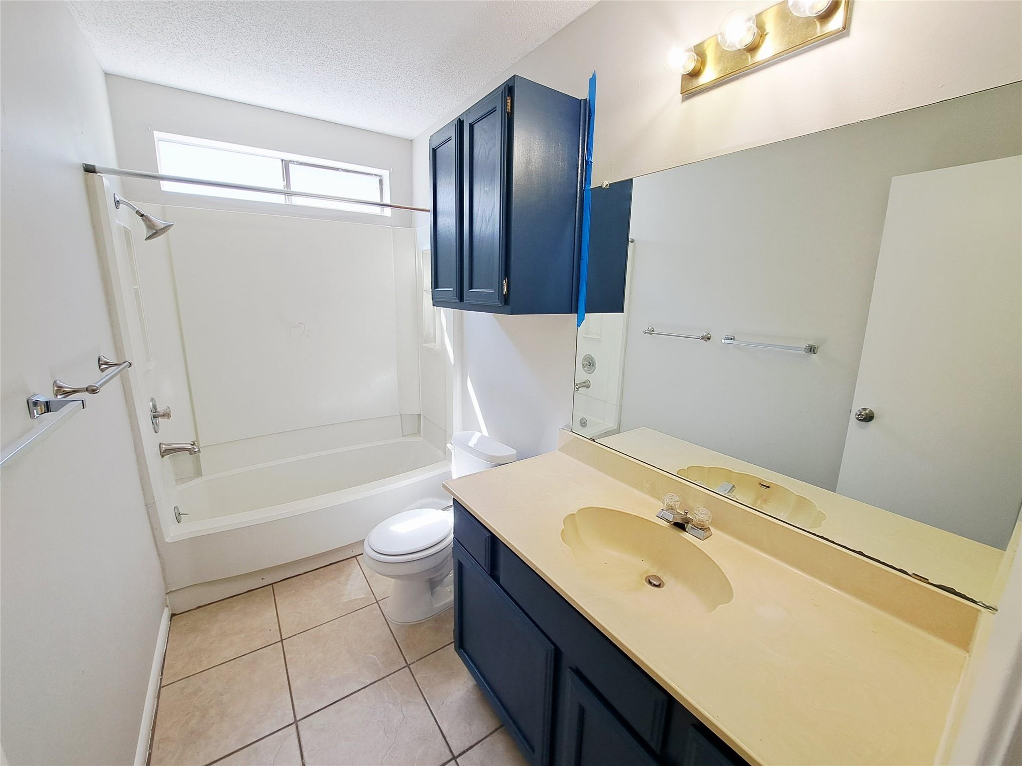 9009 SANGER Dr # B, Austin, TX 78748