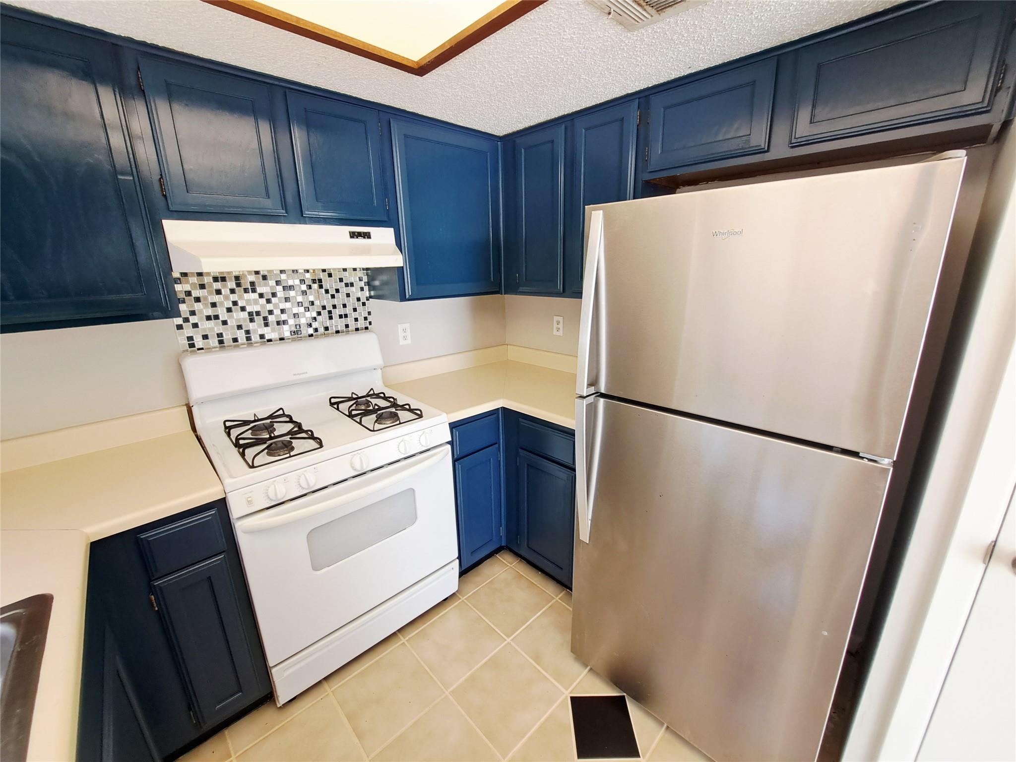 9009 SANGER Dr # B, Austin, TX 78748