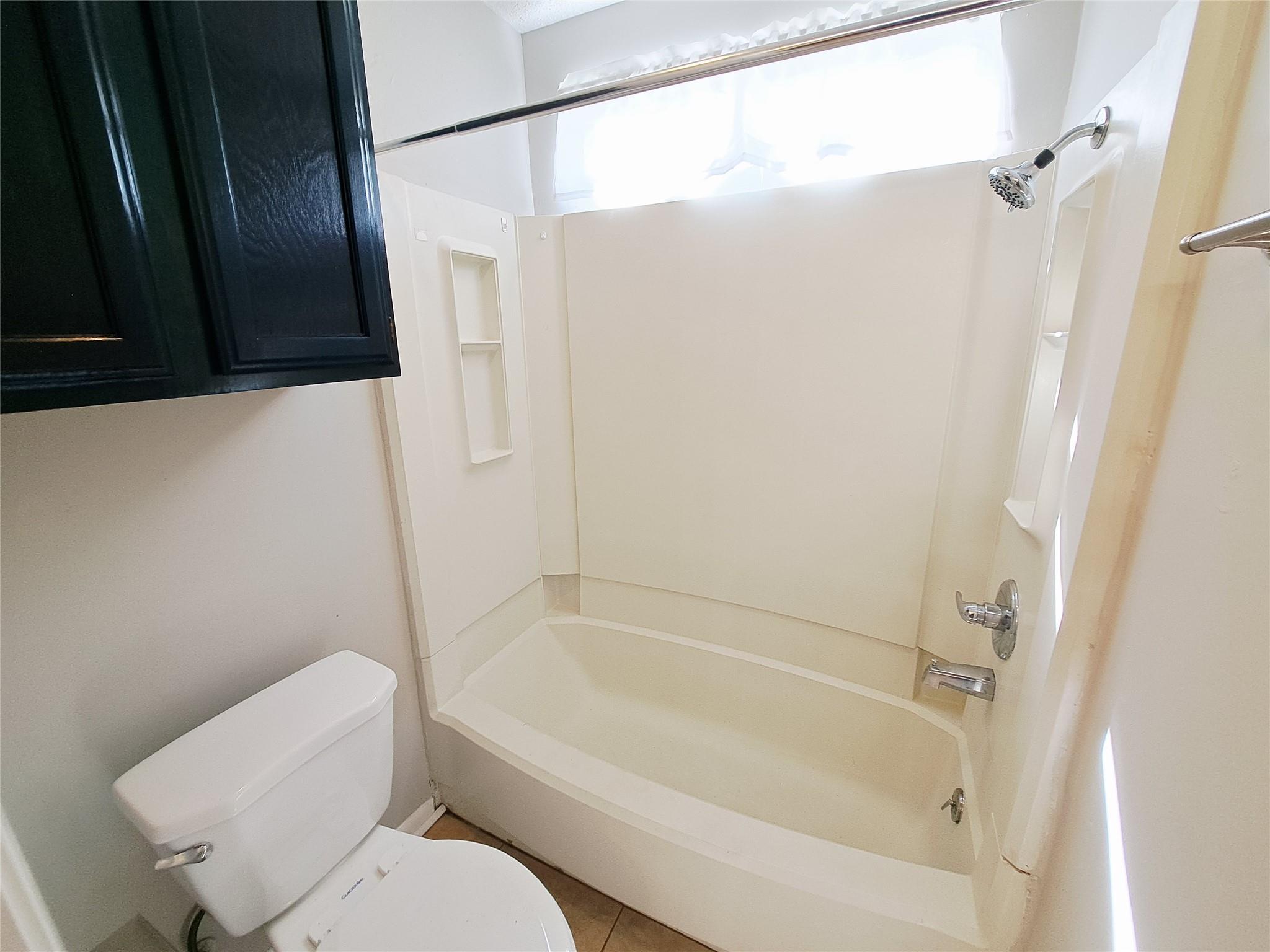 9009 SANGER Dr # B, Austin, TX 78748