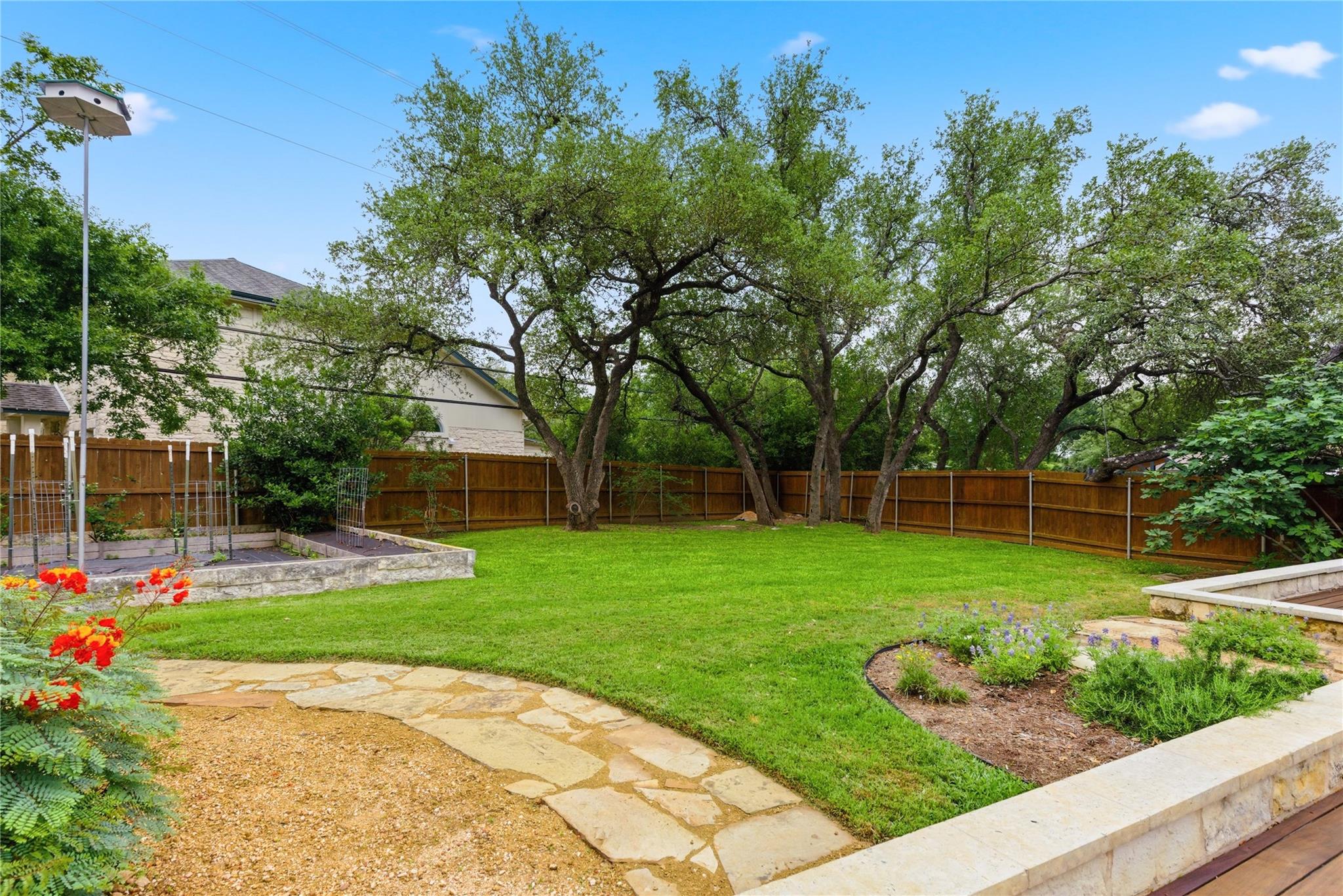 6513 Way Ln, Austin, TX 78739