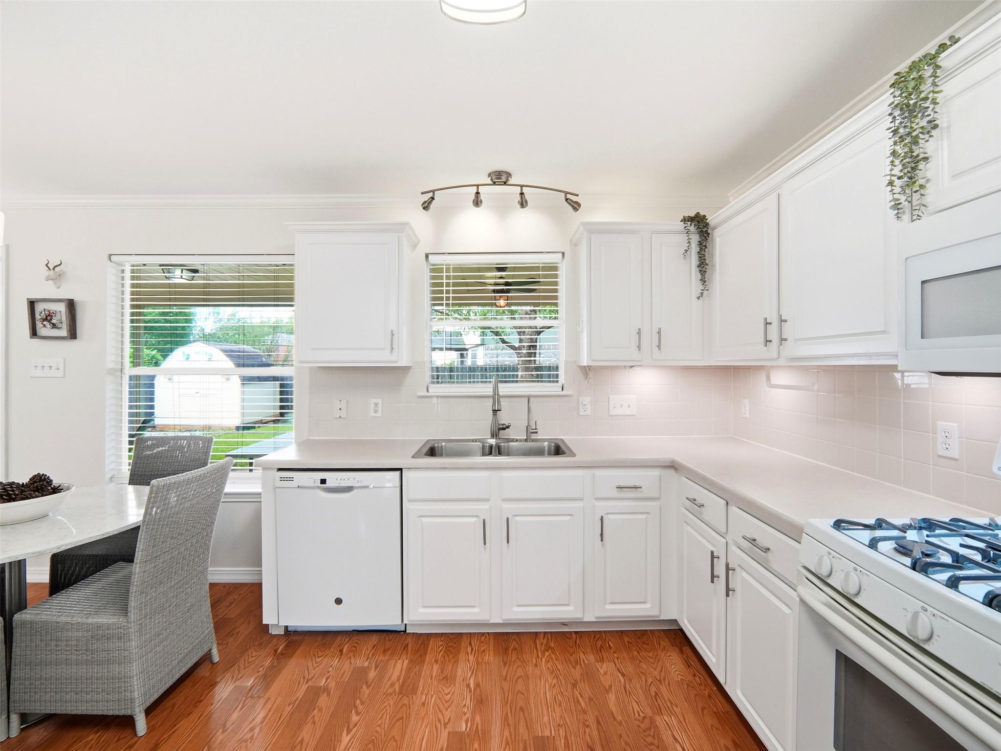 11304 Canterbury Tales Ln, Austin, TX 78748