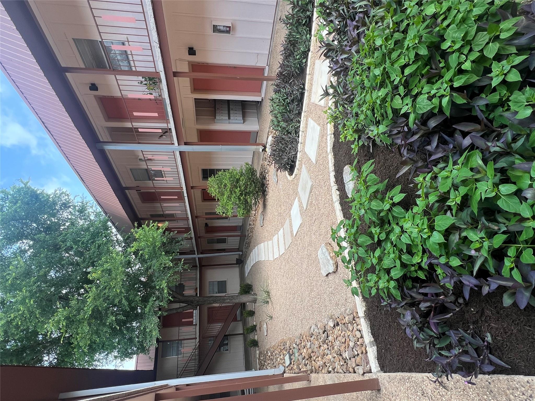 1410 W North Loop Blvd # 102, Austin, TX 78756